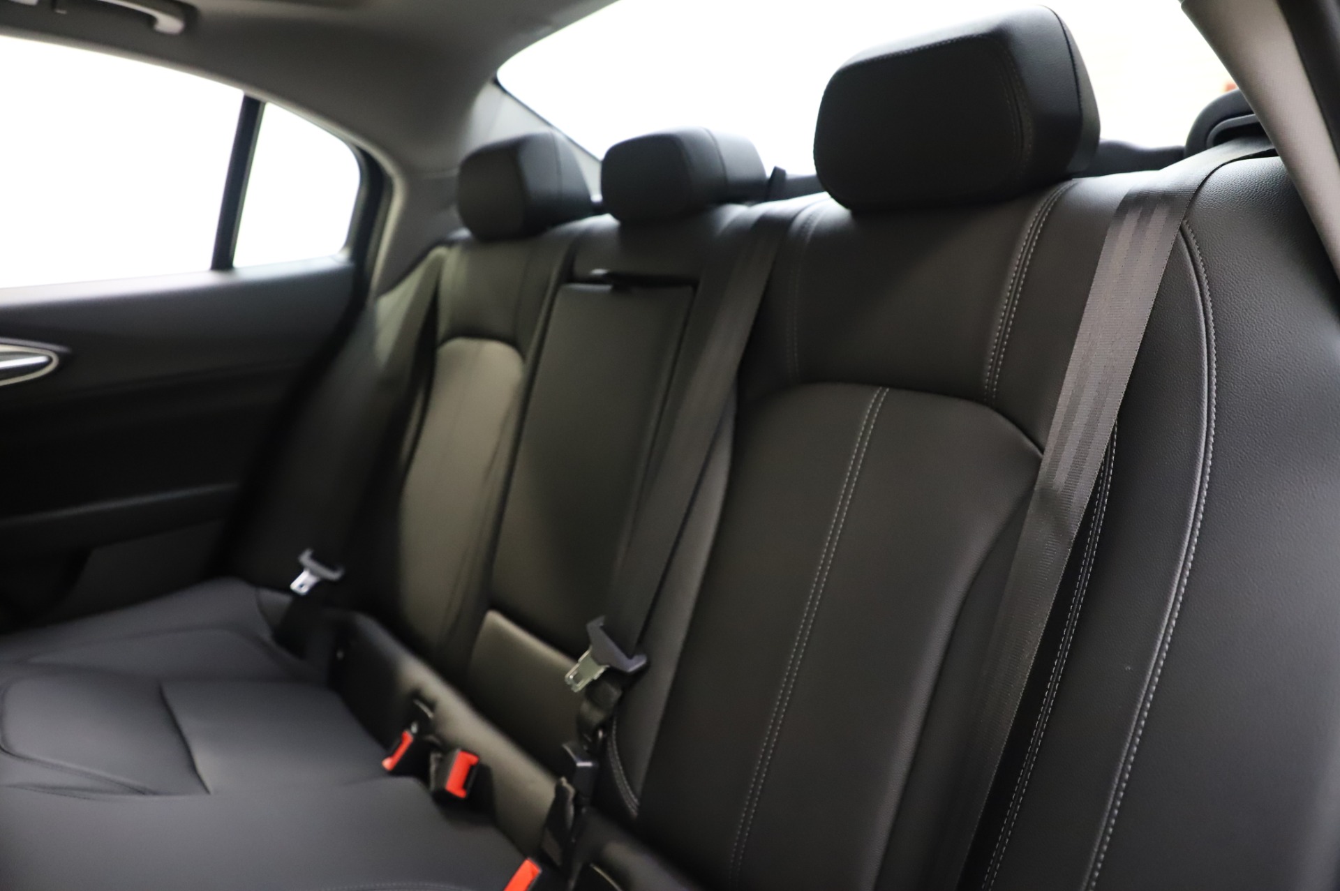 New-2020-Alfa-Romeo-Giulia-Ti-Q4