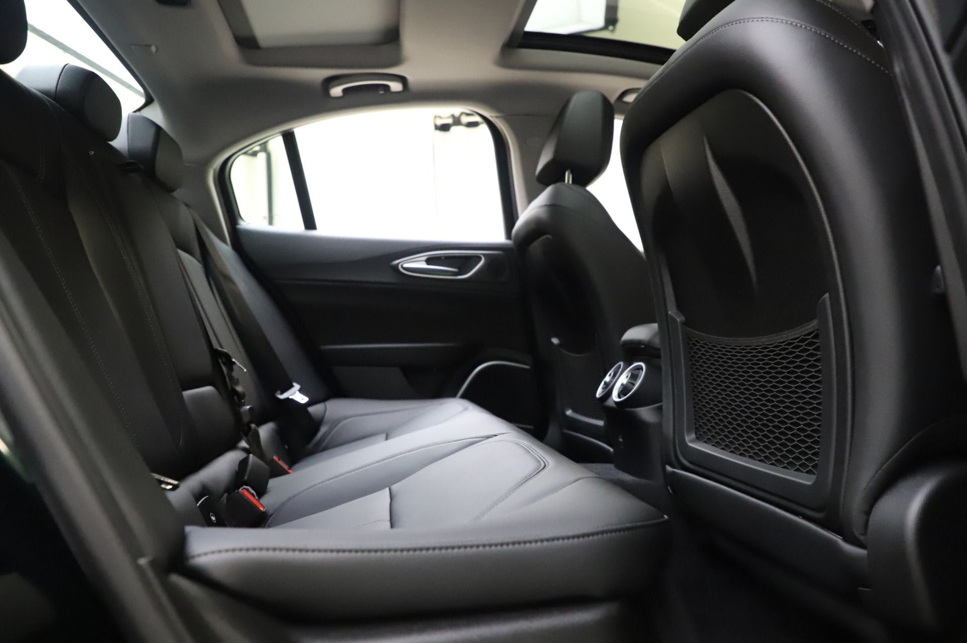 New-2020-Alfa-Romeo-Giulia-Ti-Q4