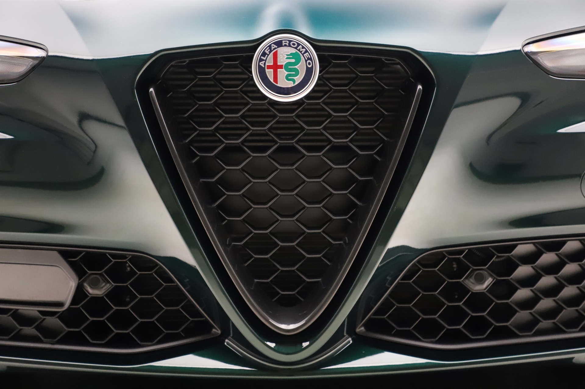 New-2020-Alfa-Romeo-Giulia-Ti-Q4