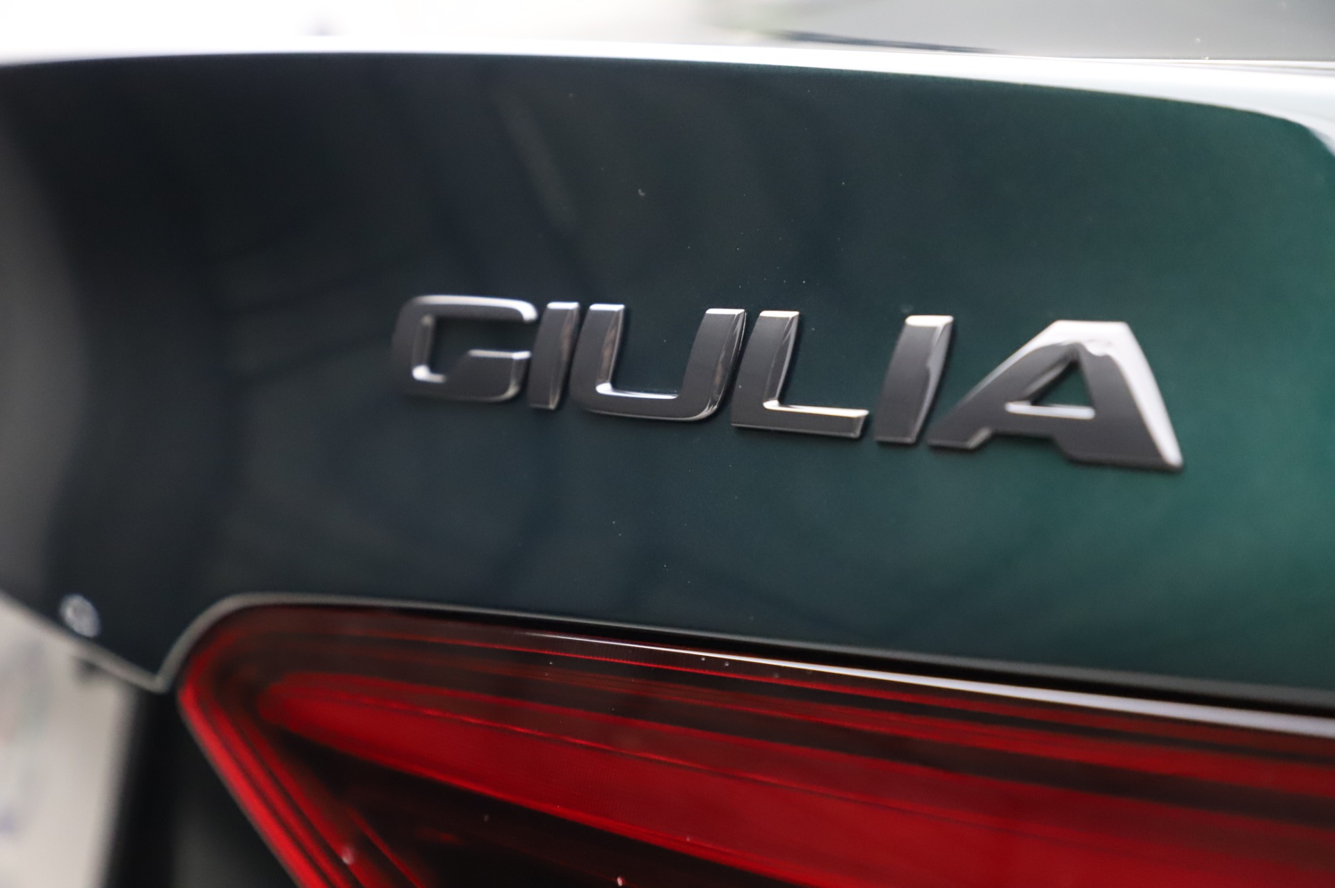 New-2020-Alfa-Romeo-Giulia-Ti-Q4