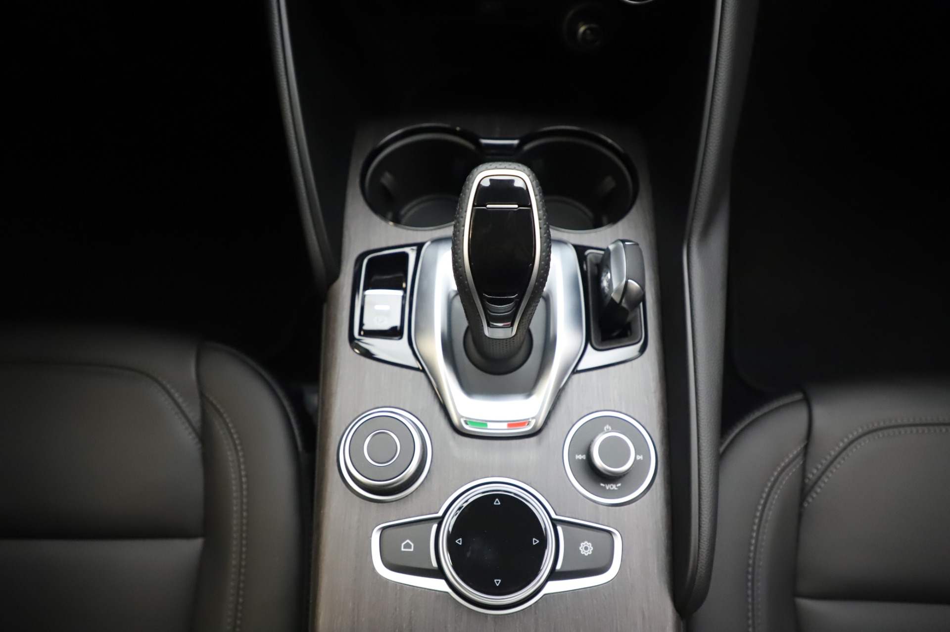 New-2020-Alfa-Romeo-Giulia-Ti-Q4