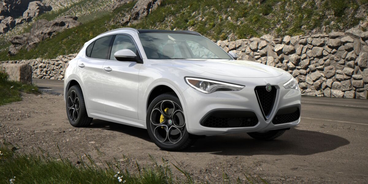 New-2020-Alfa-Romeo-Stelvio-Ti-Lusso-Q4