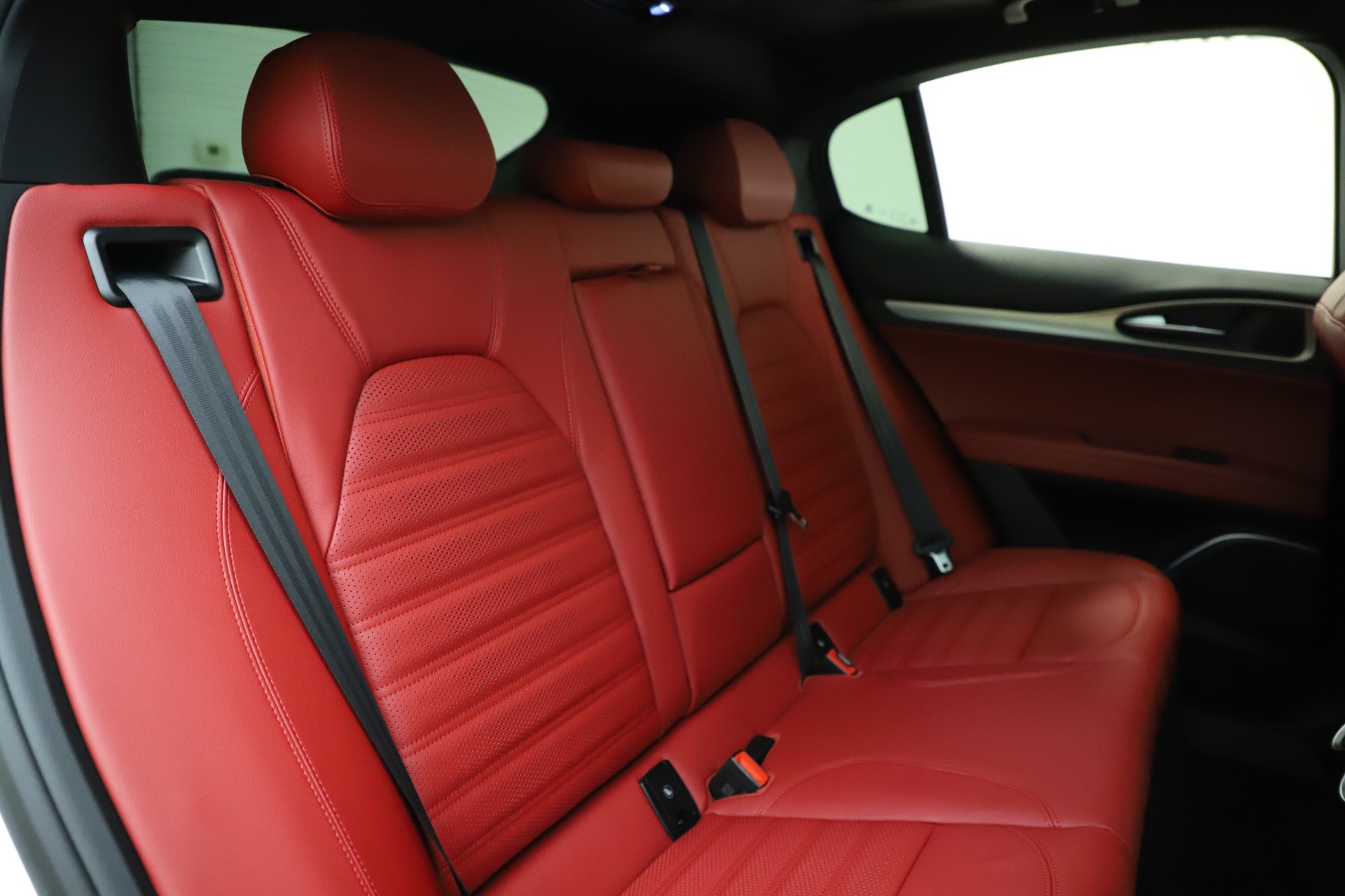 New-2020-Alfa-Romeo-Stelvio-Ti-Sport-Q4