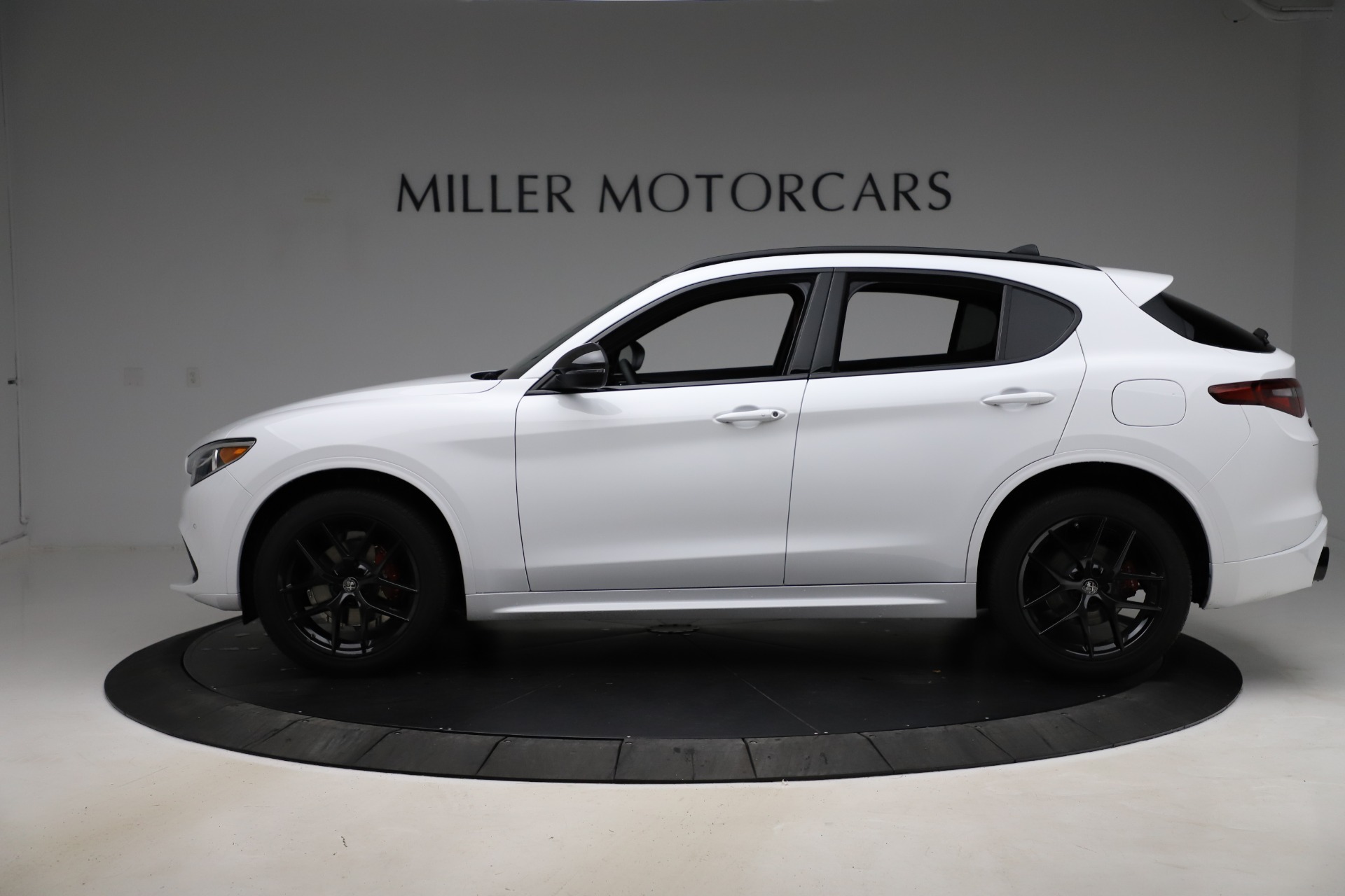 New-2020-Alfa-Romeo-Stelvio-Ti-Sport-Q4