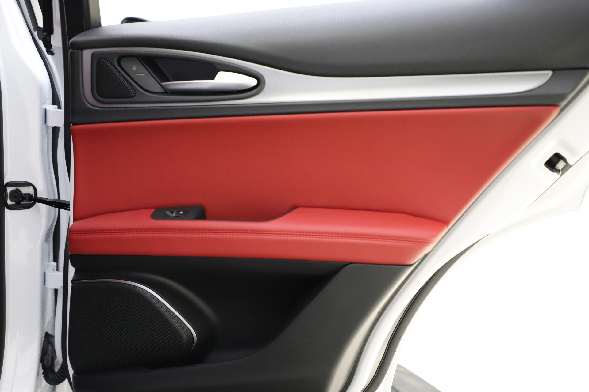 New-2020-Alfa-Romeo-Stelvio-Ti-Sport-Q4