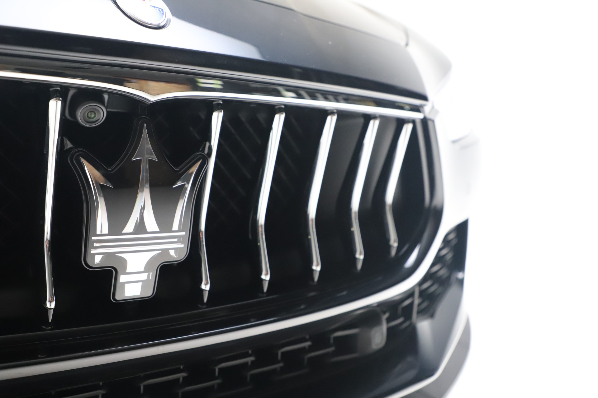 New-2020-Maserati-Ghibli-S-Q4