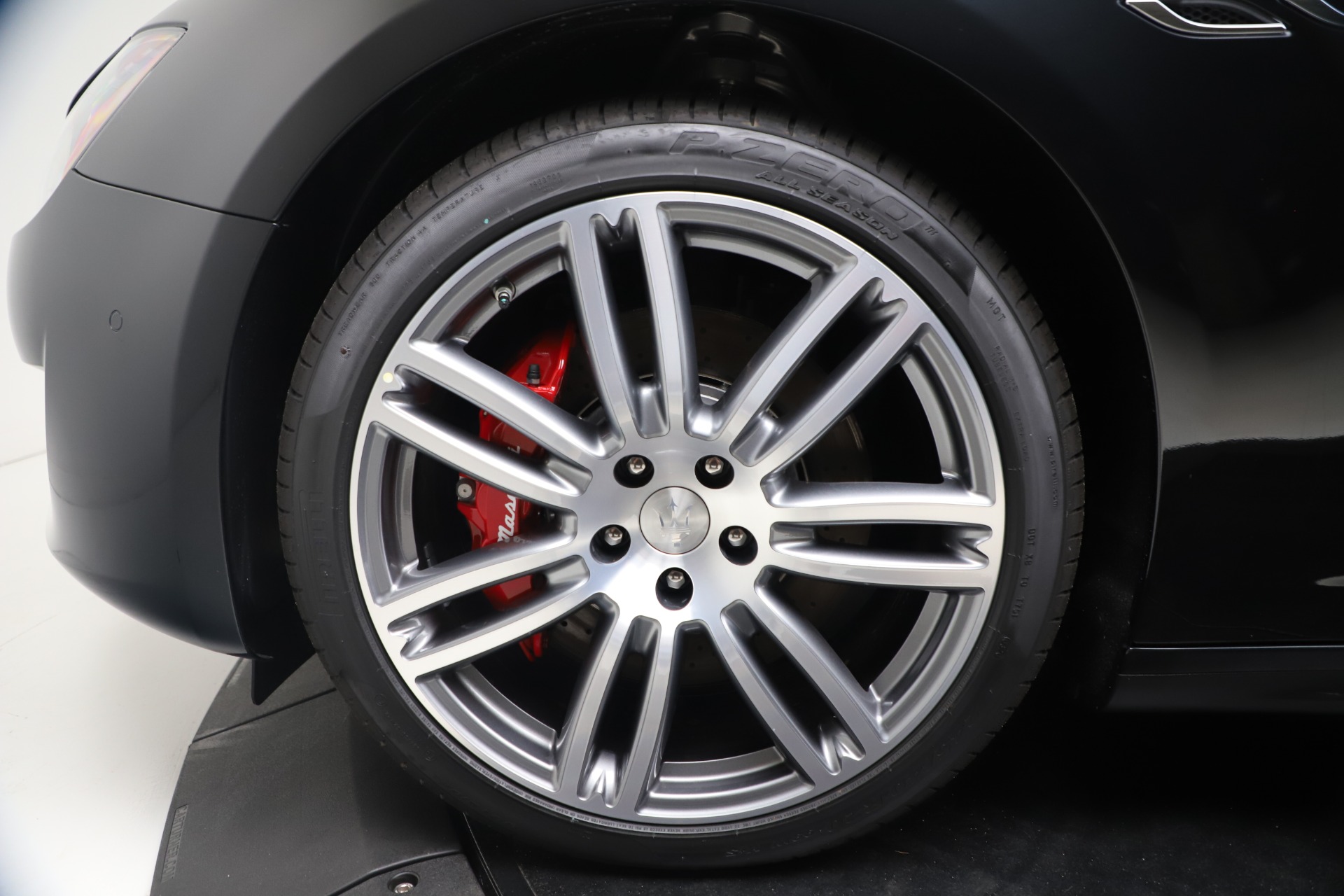 New-2020-Maserati-Ghibli-S-Q4