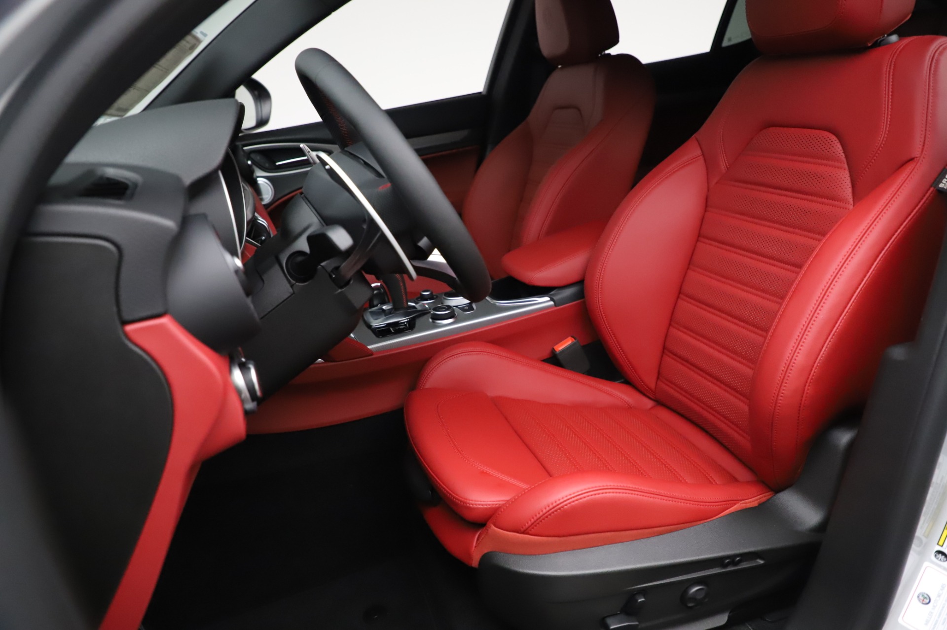 New-2020-Alfa-Romeo-Stelvio-Ti-Sport-Q4