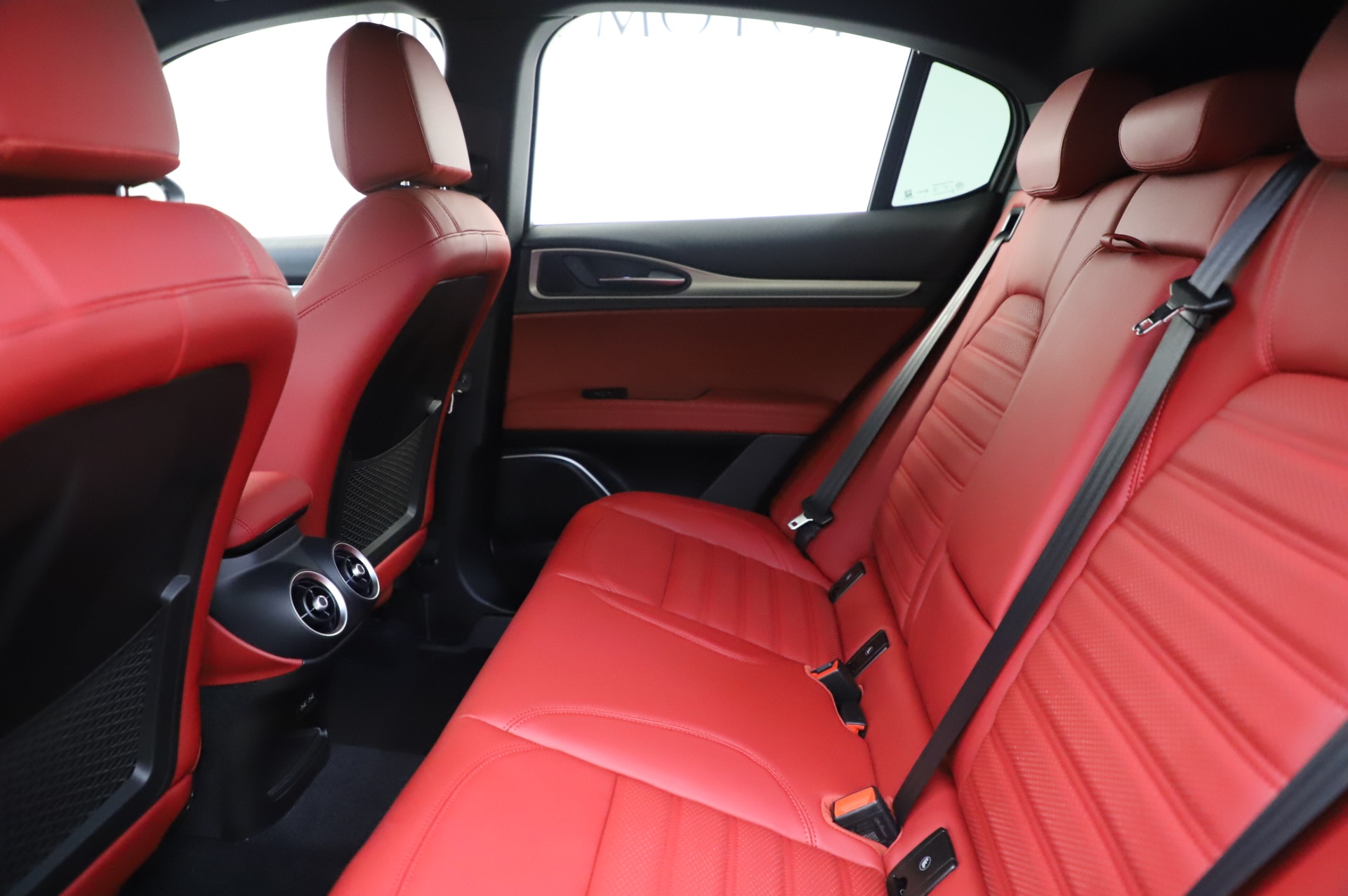 New-2020-Alfa-Romeo-Stelvio-Ti-Sport-Q4