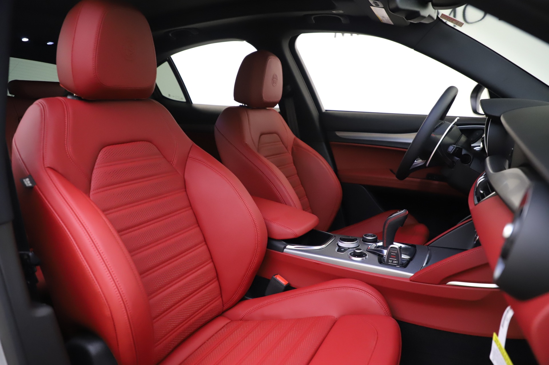 New-2020-Alfa-Romeo-Stelvio-Ti-Sport-Q4