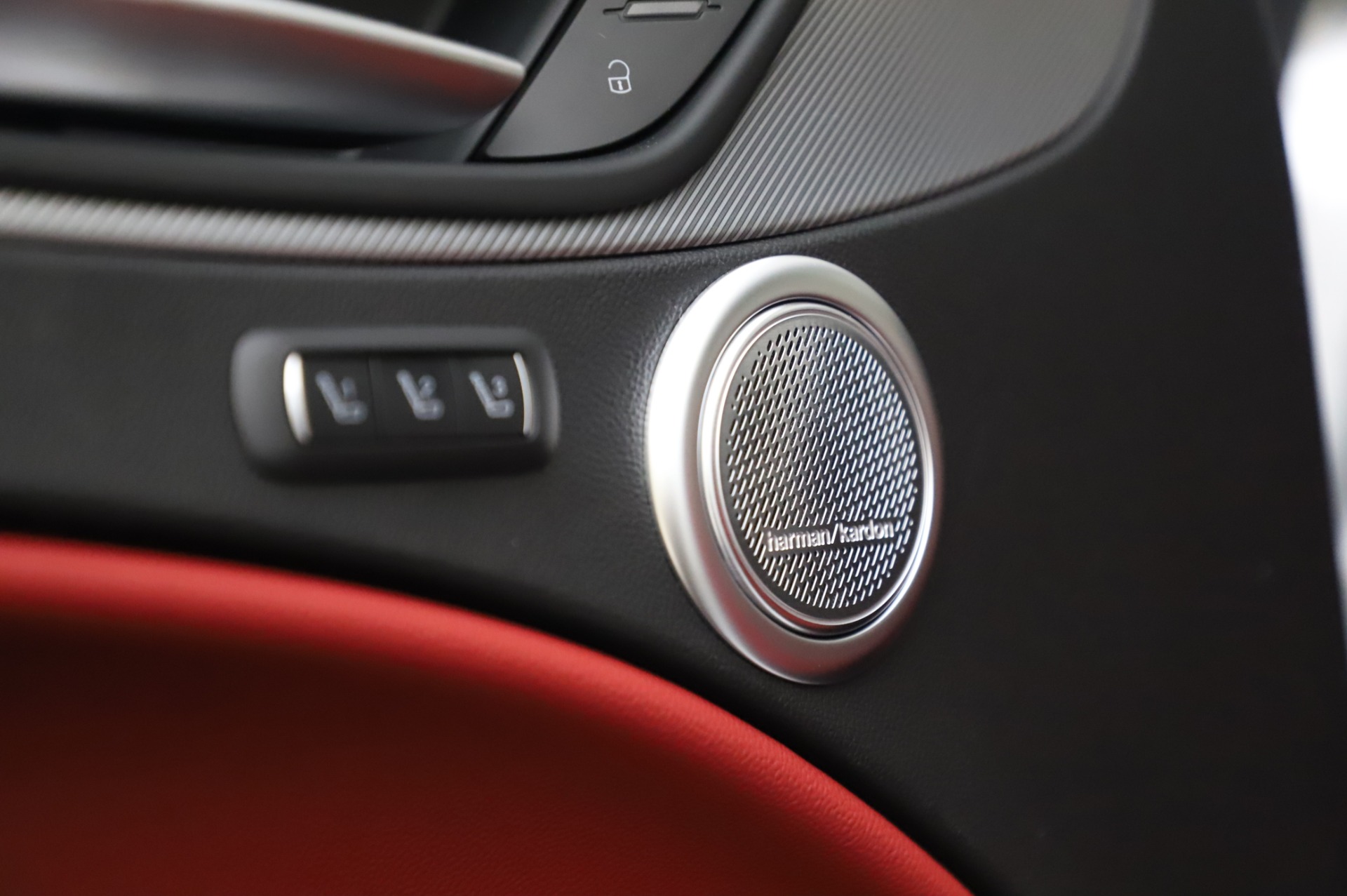 New-2020-Alfa-Romeo-Stelvio-Ti-Sport-Q4