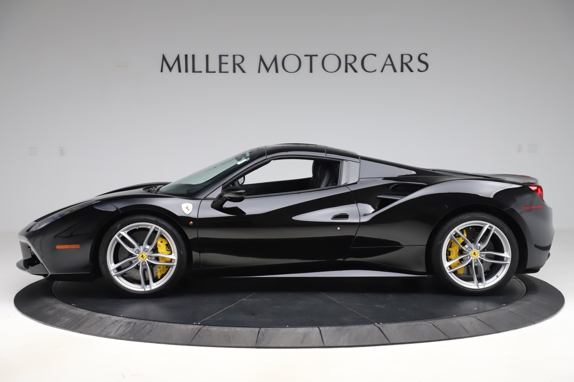 Used-2017-Ferrari-488-Spider