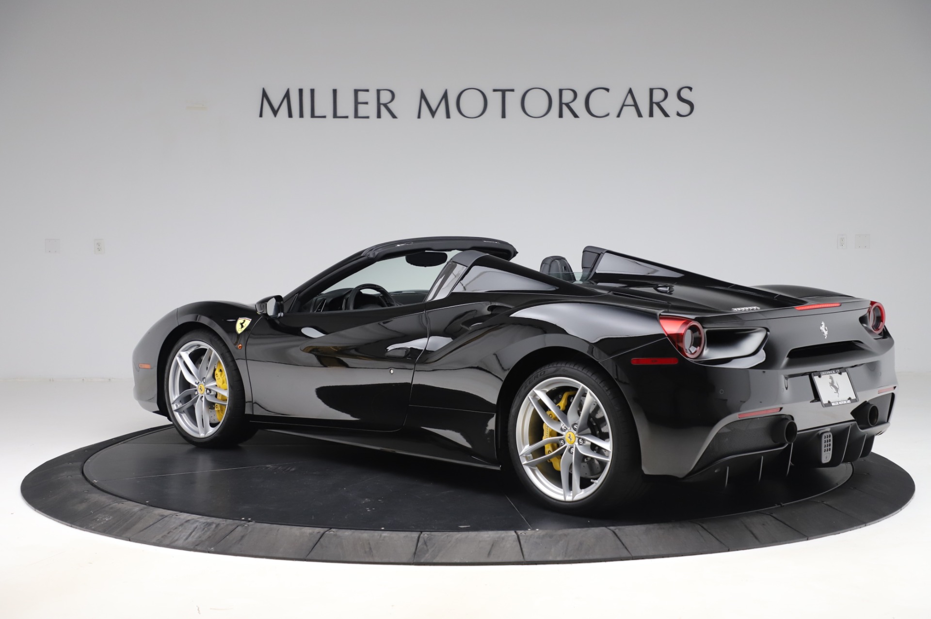 Used-2017-Ferrari-488-Spider