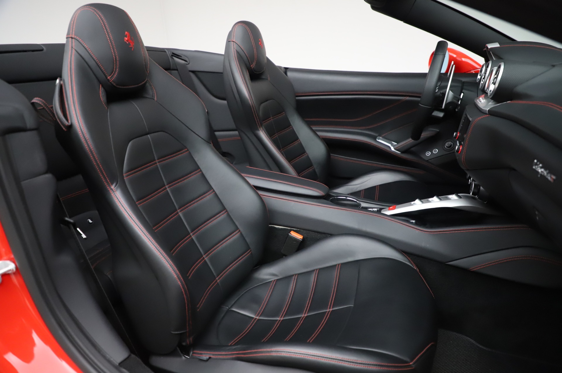 Used-2017-Ferrari-California-T