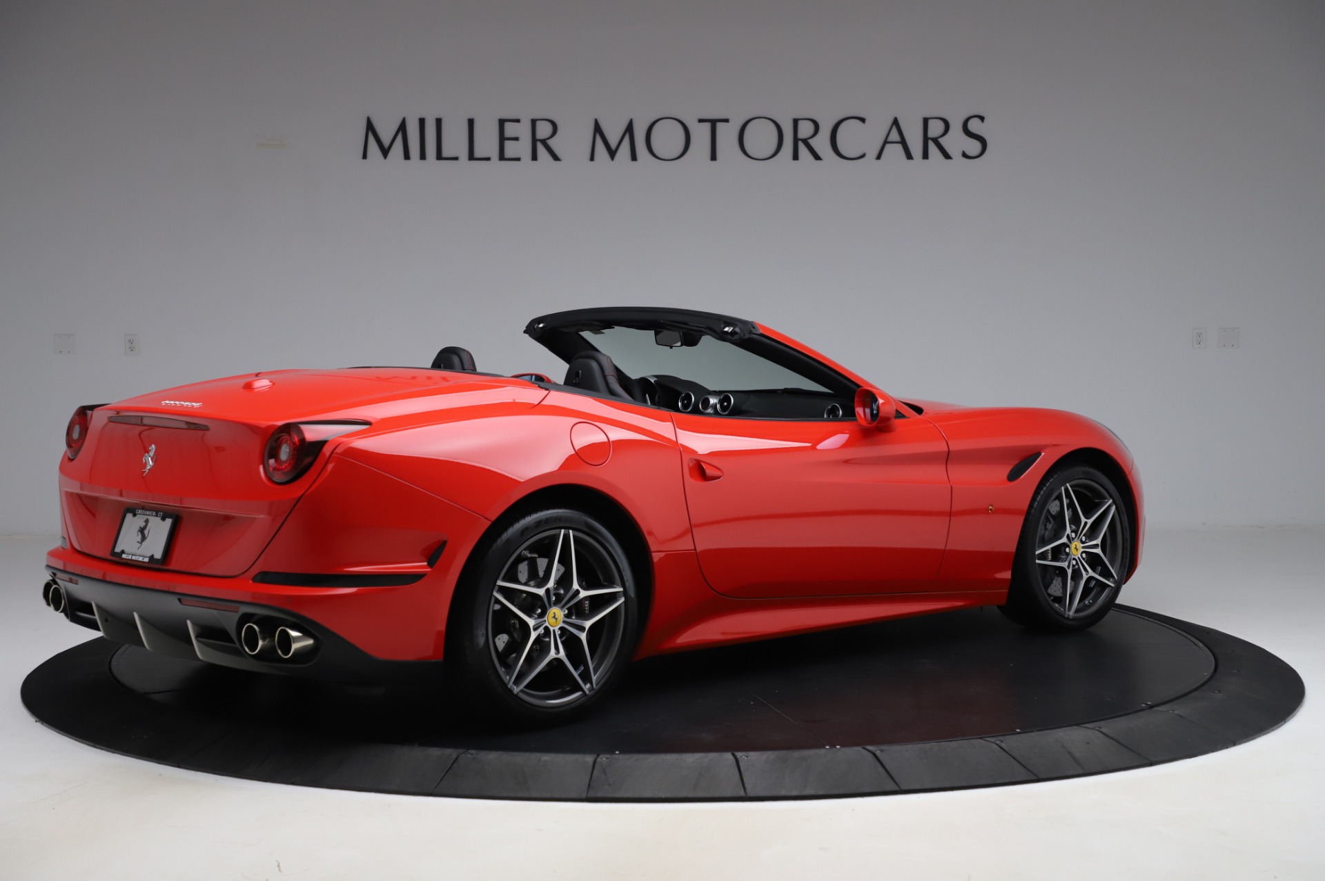 Used-2017-Ferrari-California-T