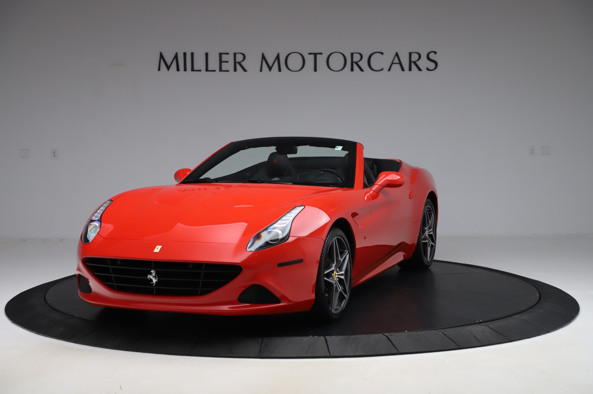 Used-2017-Ferrari-California-T