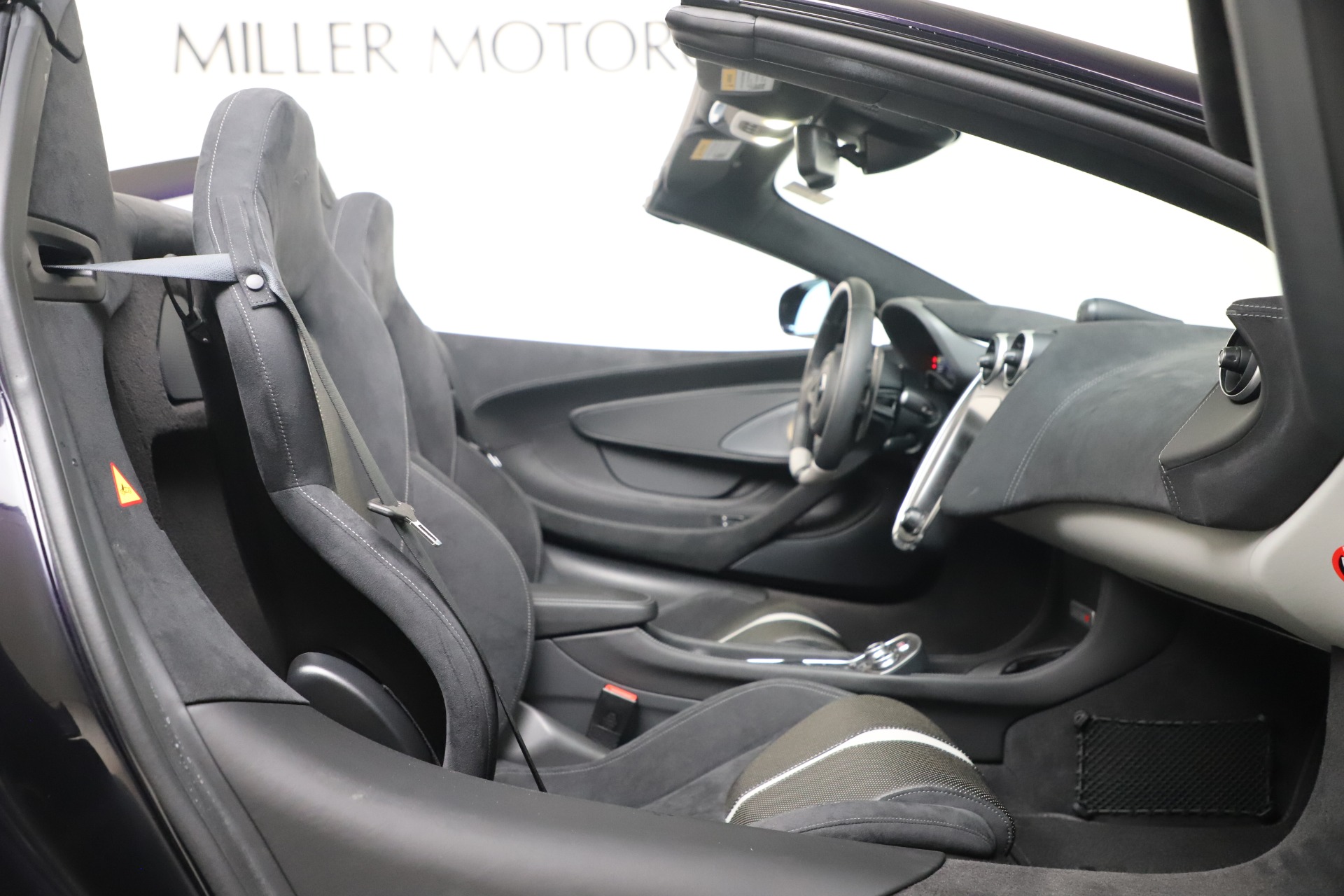 Used-2019-McLaren-570S-Spider