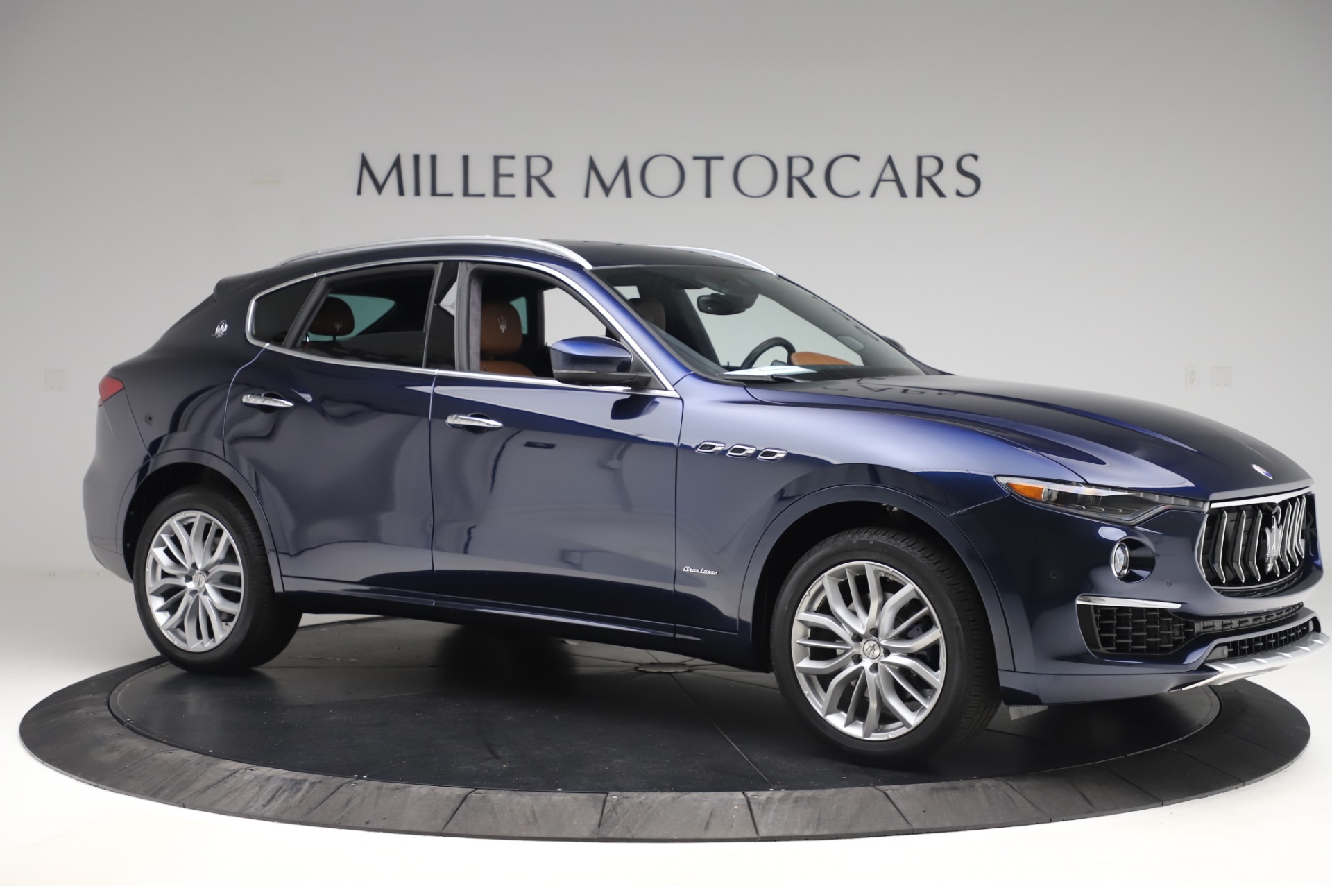 New-2020-Maserati-Levante-Q4-GranLusso