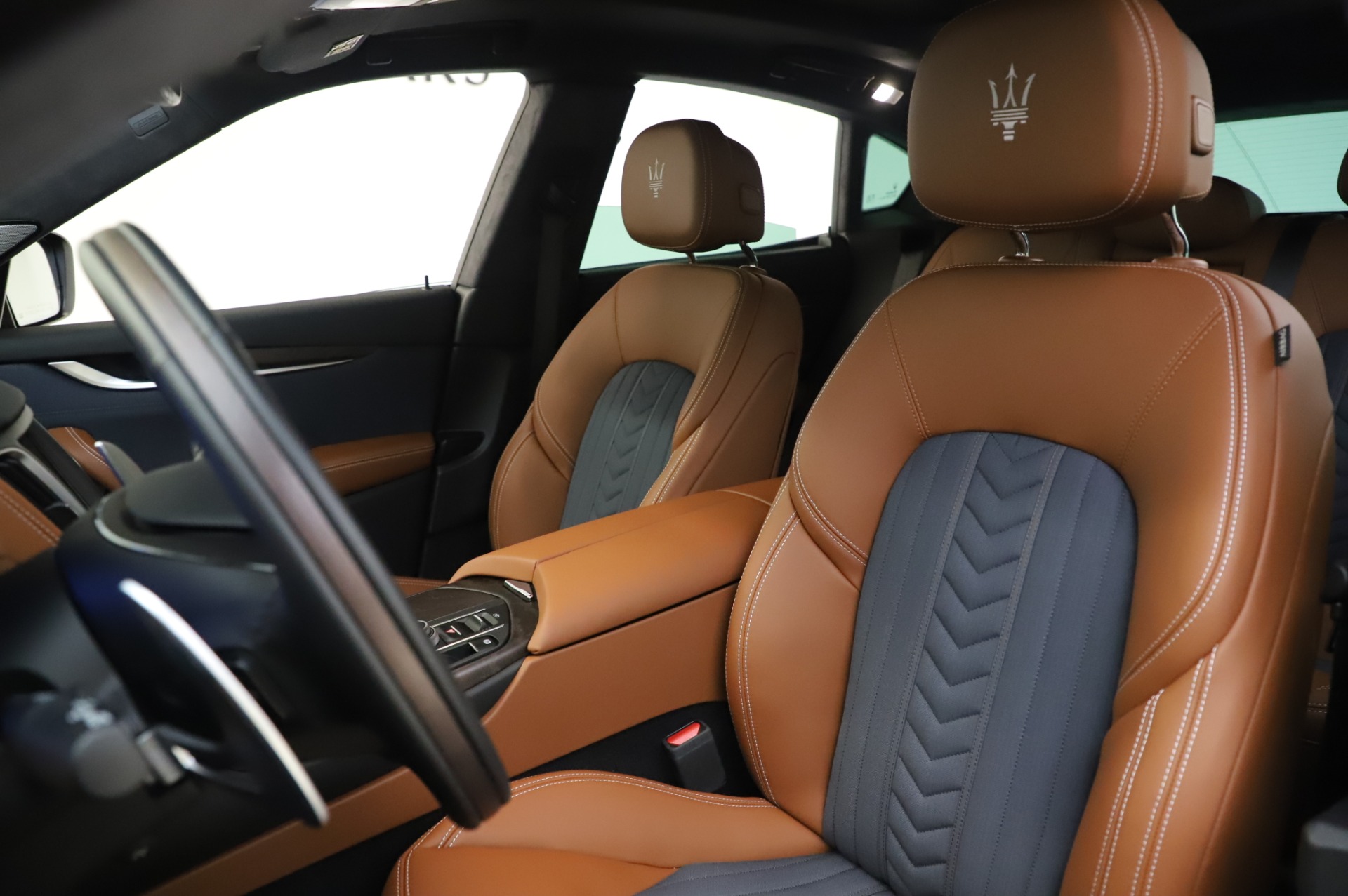New-2020-Maserati-Levante-Q4-GranLusso