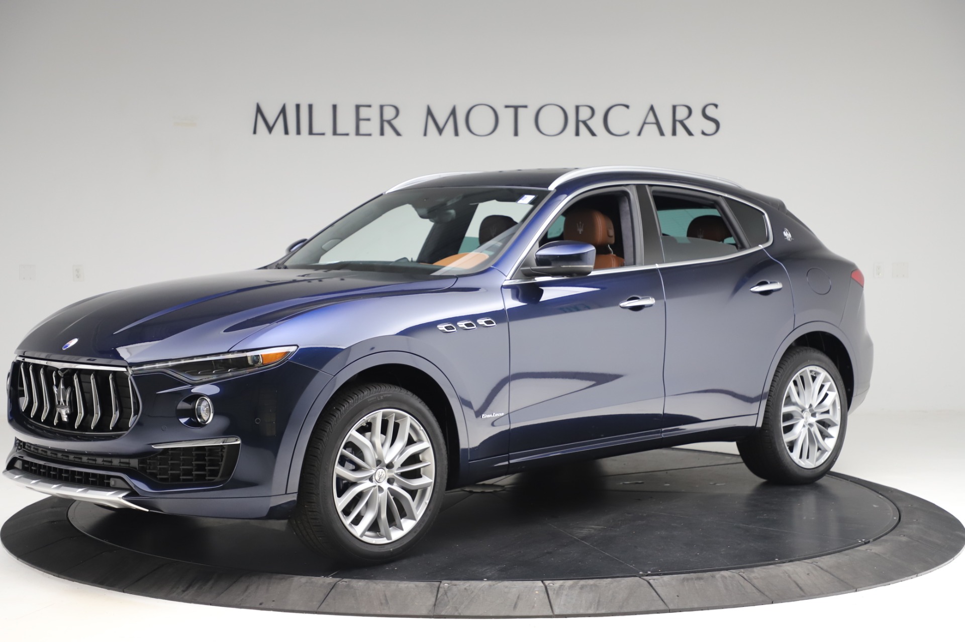 New-2020-Maserati-Levante-Q4-GranLusso