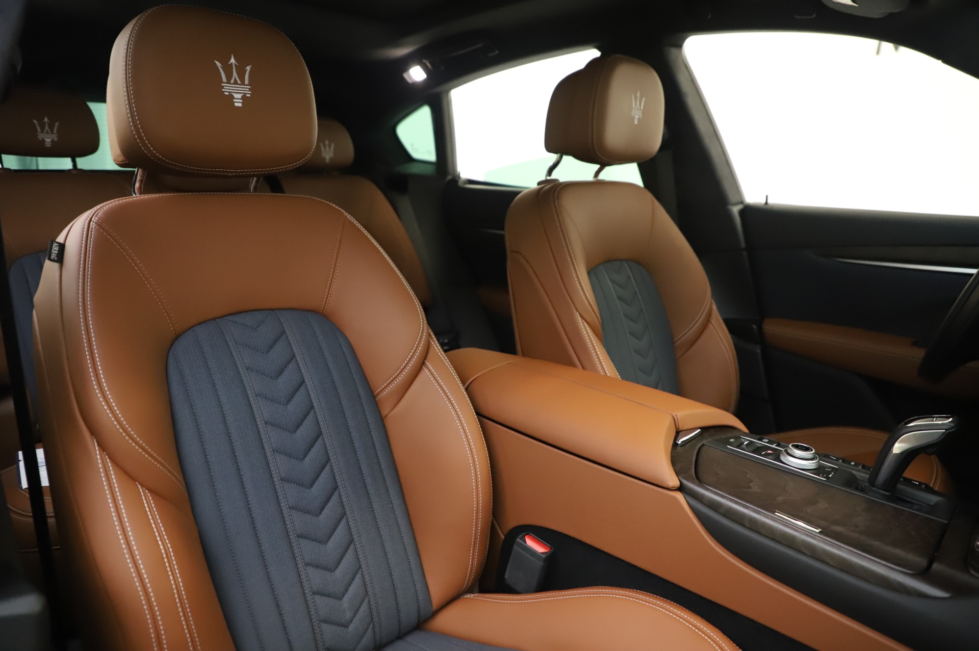 New-2020-Maserati-Levante-Q4-GranLusso