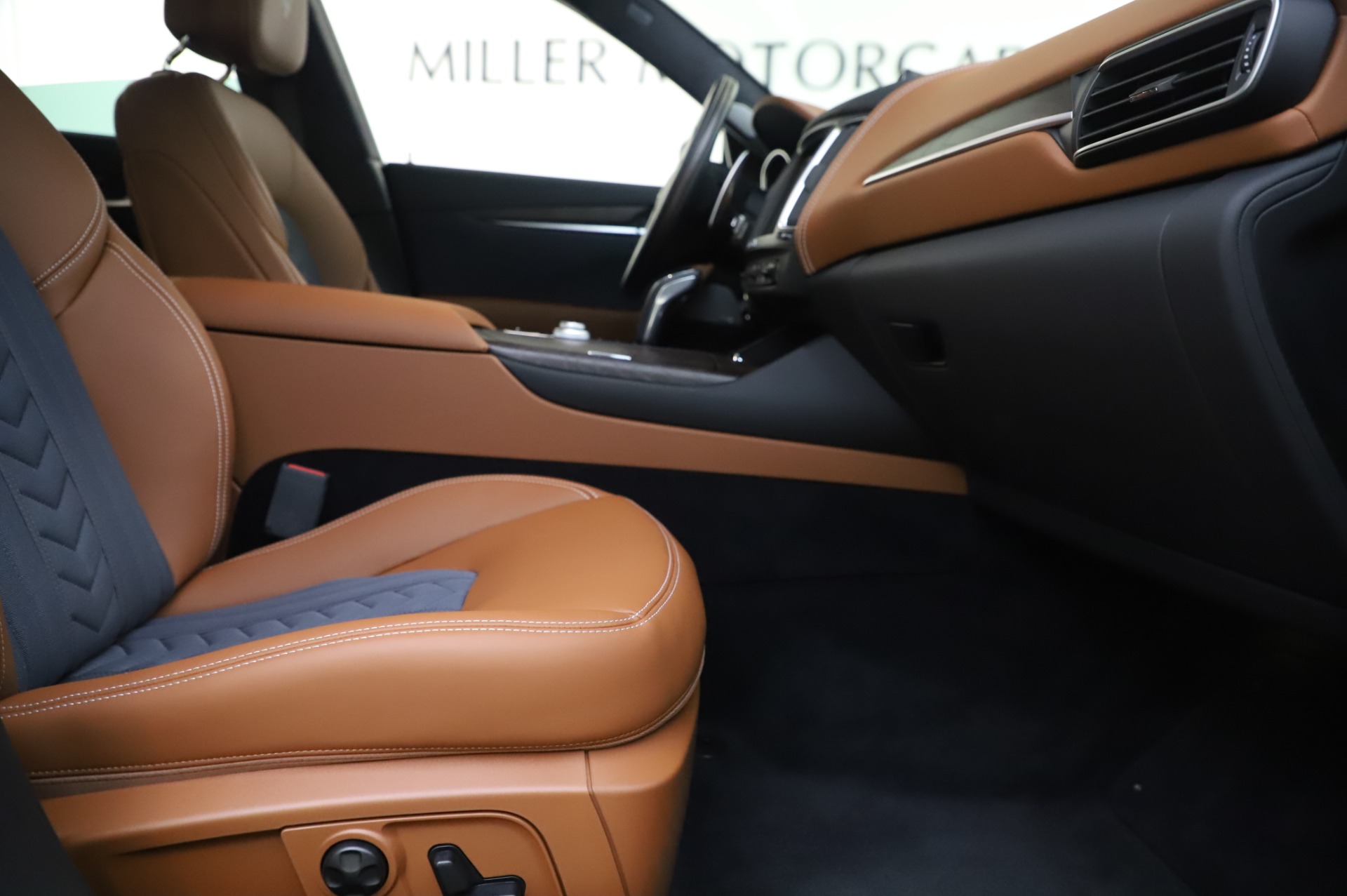 New-2020-Maserati-Levante-Q4-GranLusso