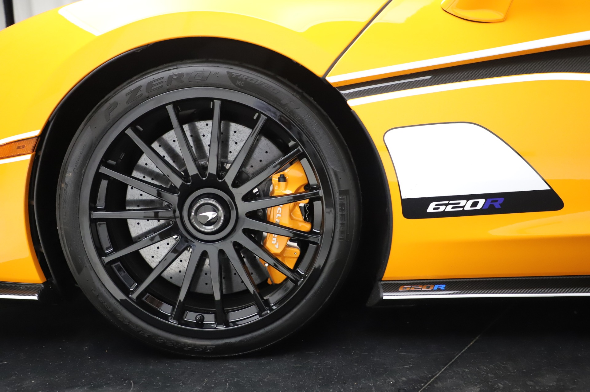 New-2020-McLaren-620R