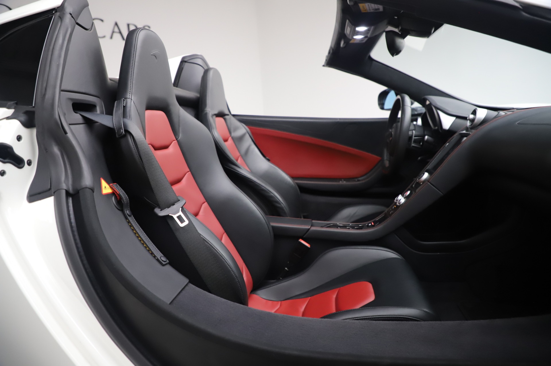 Used-2016-McLaren-650S-Spider