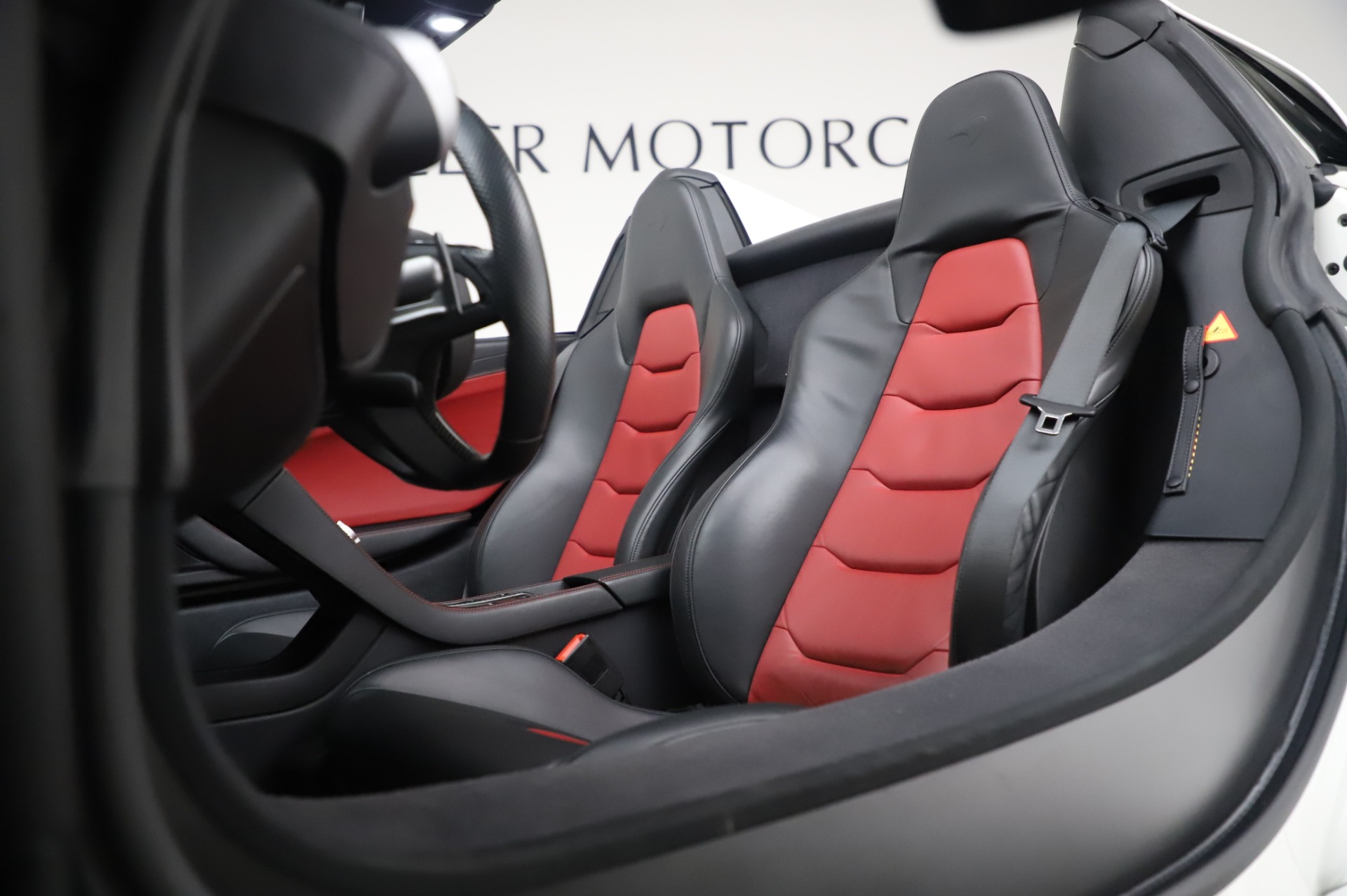 Used-2016-McLaren-650S-Spider