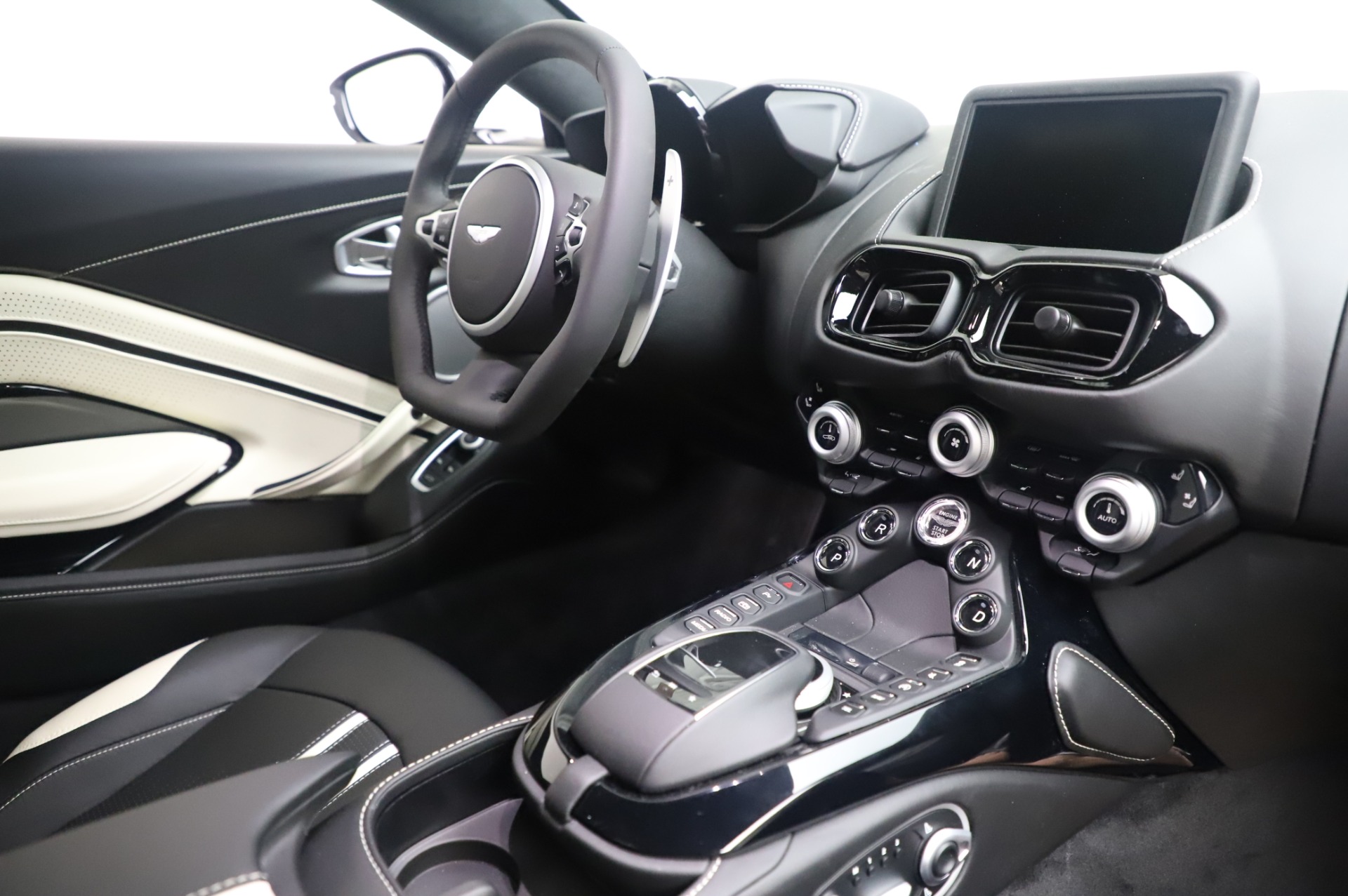 New-2020-Aston-Martin-Vantage