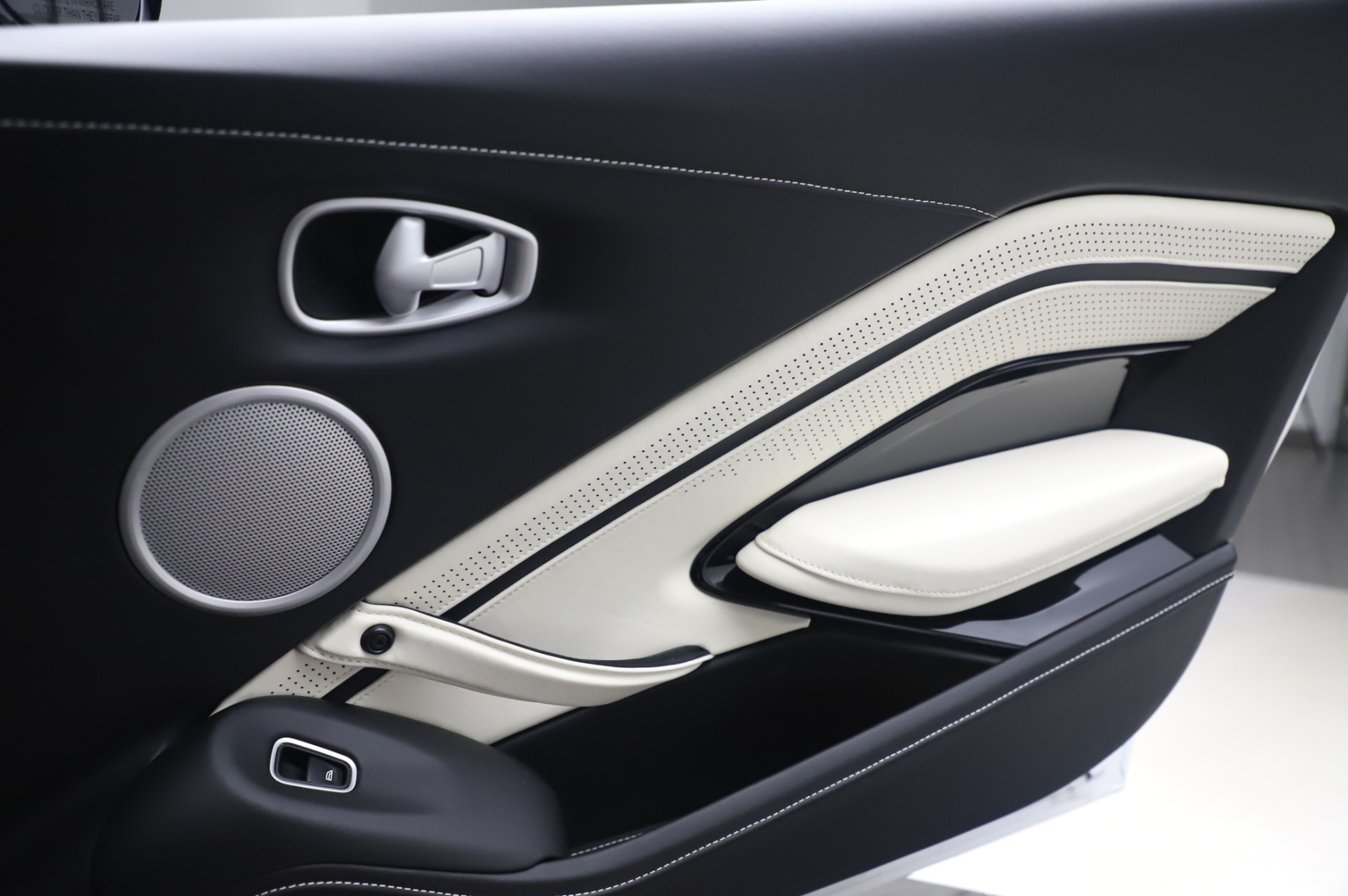 New-2020-Aston-Martin-Vantage