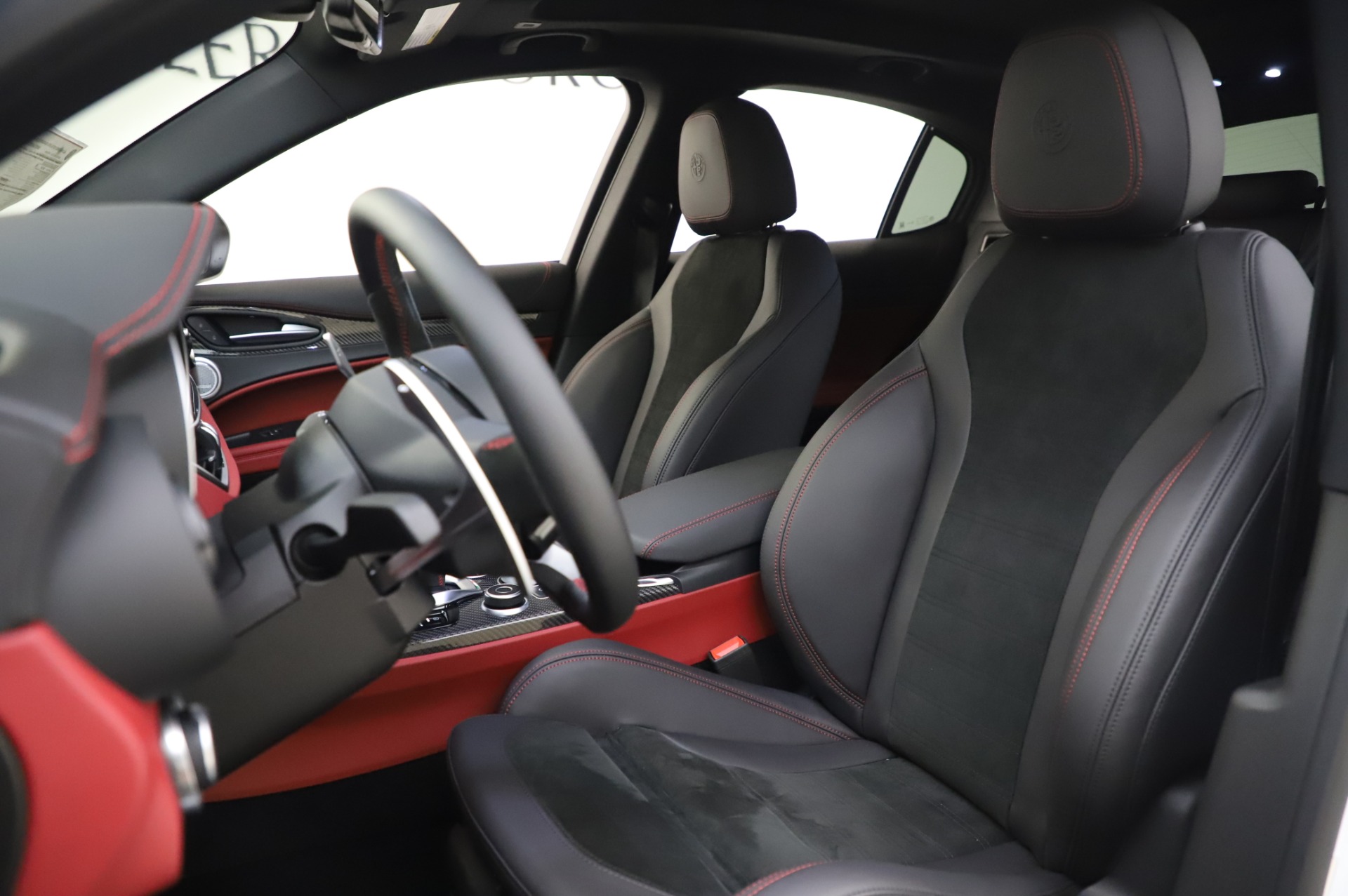 New-2020-Alfa-Romeo-Stelvio-Quadrifoglio