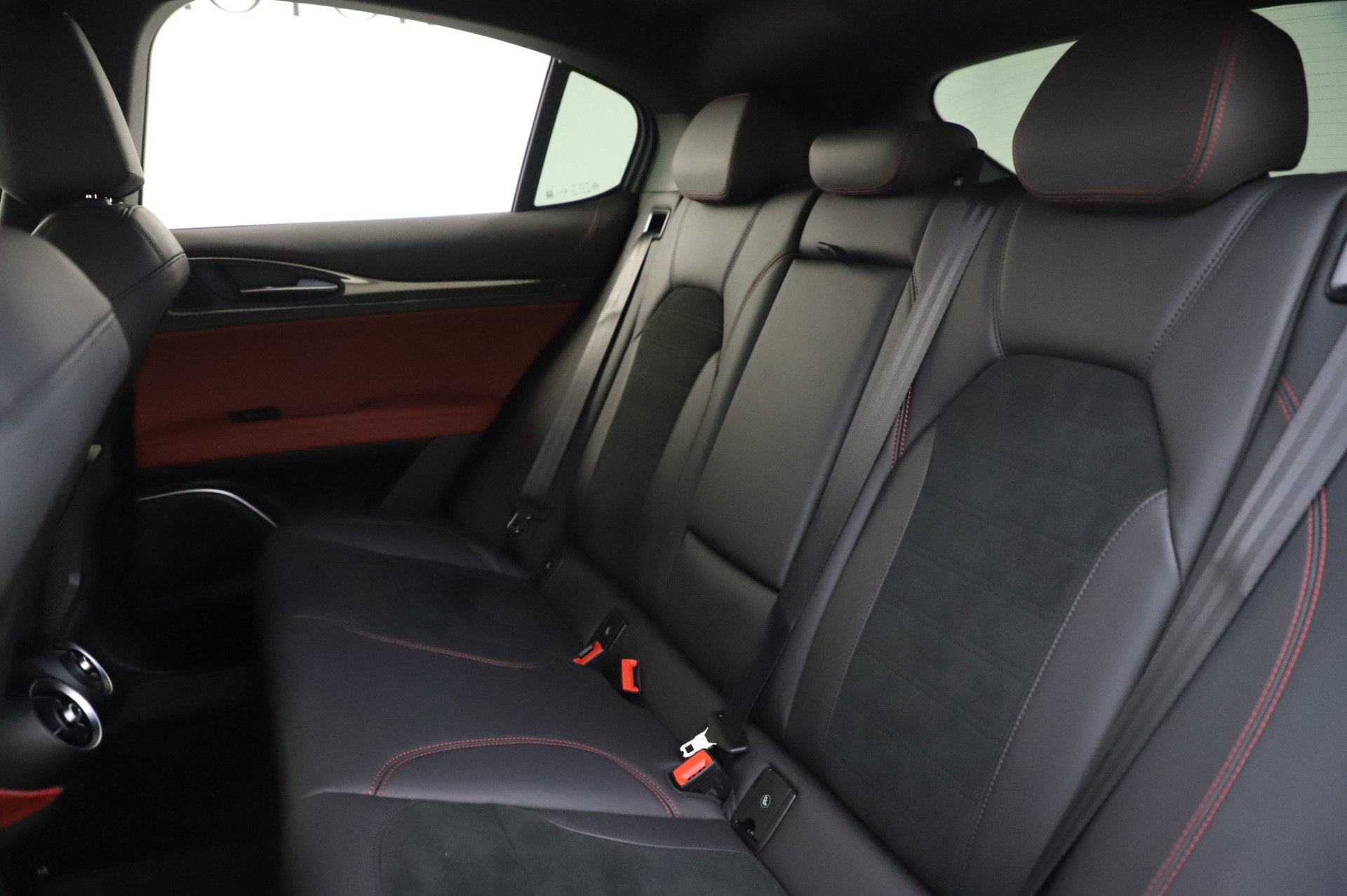 New-2020-Alfa-Romeo-Stelvio-Quadrifoglio