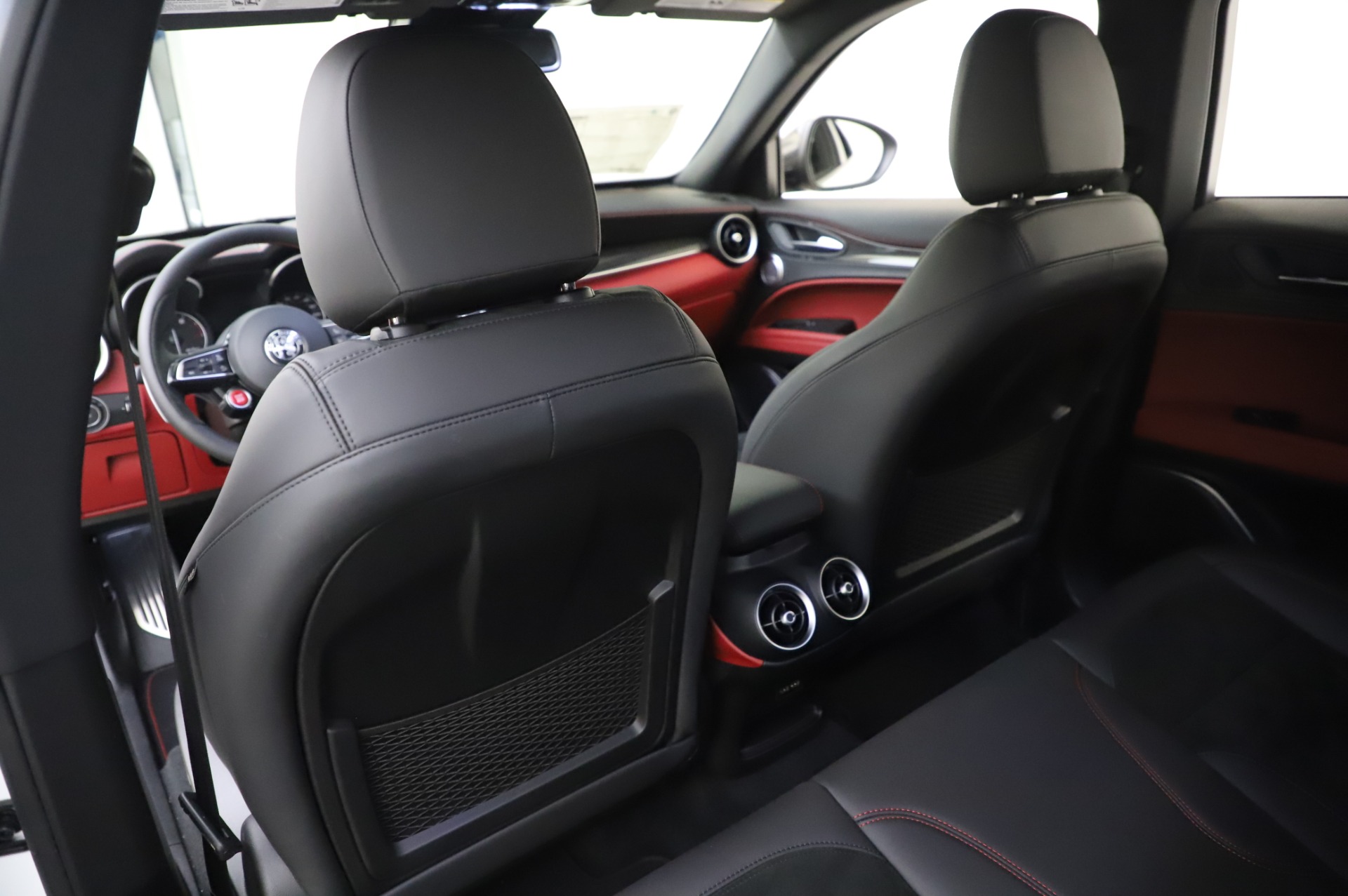 New-2020-Alfa-Romeo-Stelvio-Quadrifoglio