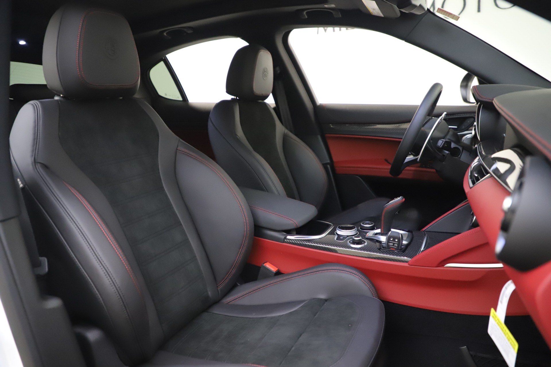 New-2020-Alfa-Romeo-Stelvio-Quadrifoglio