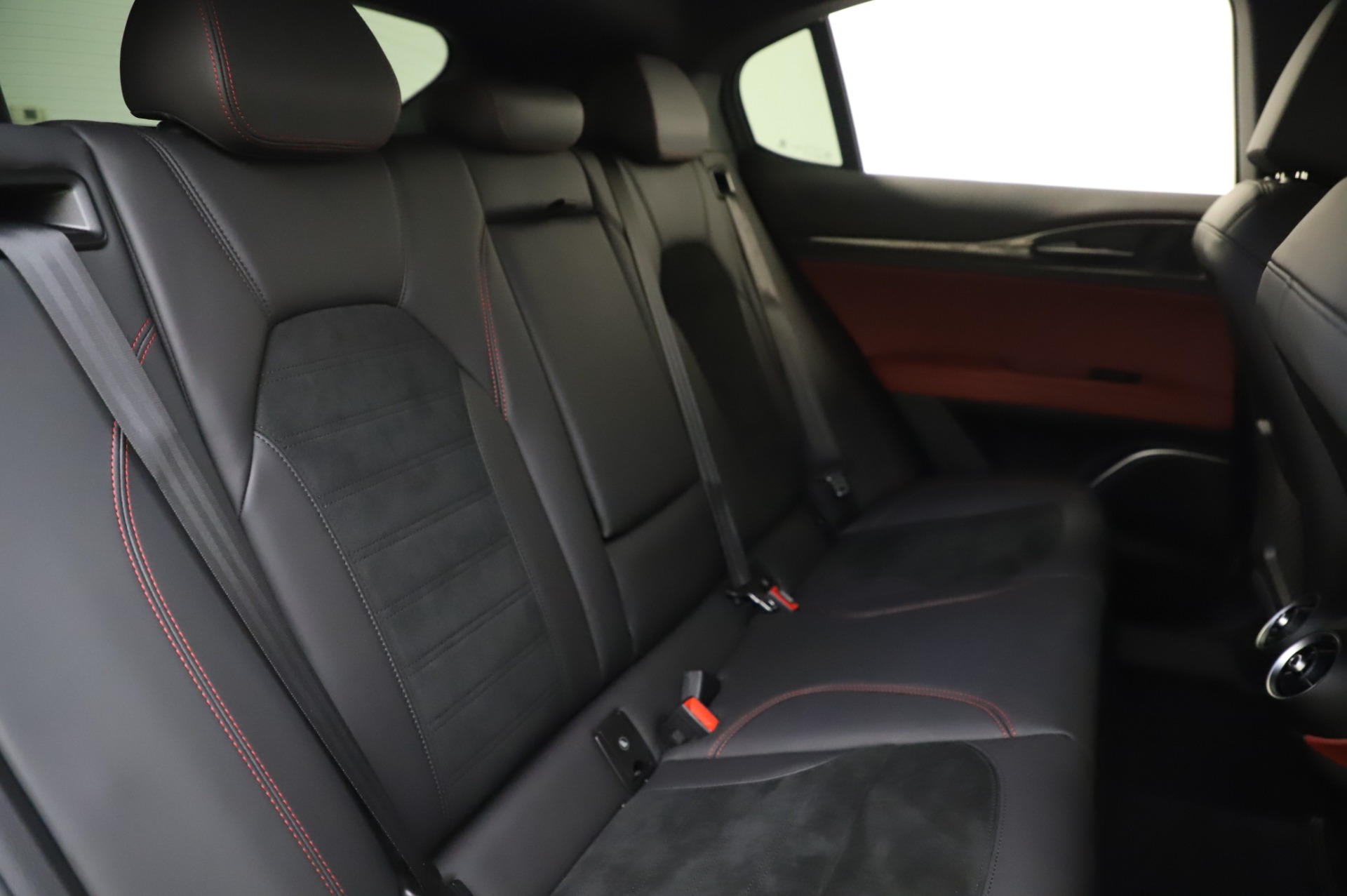 New-2020-Alfa-Romeo-Stelvio-Quadrifoglio