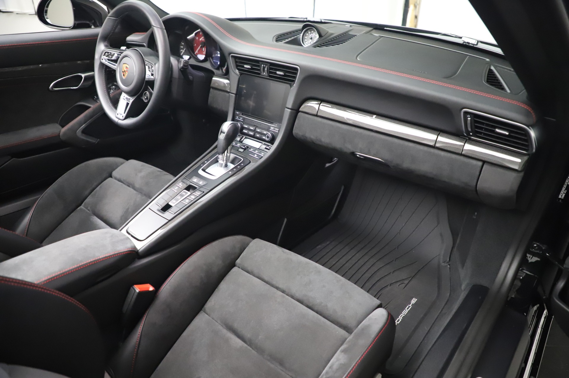 Used-2018-Porsche-911-Carrera-4-GTS