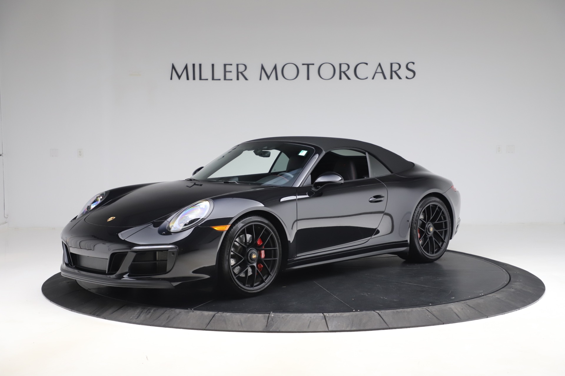 Used-2018-Porsche-911-Carrera-4-GTS
