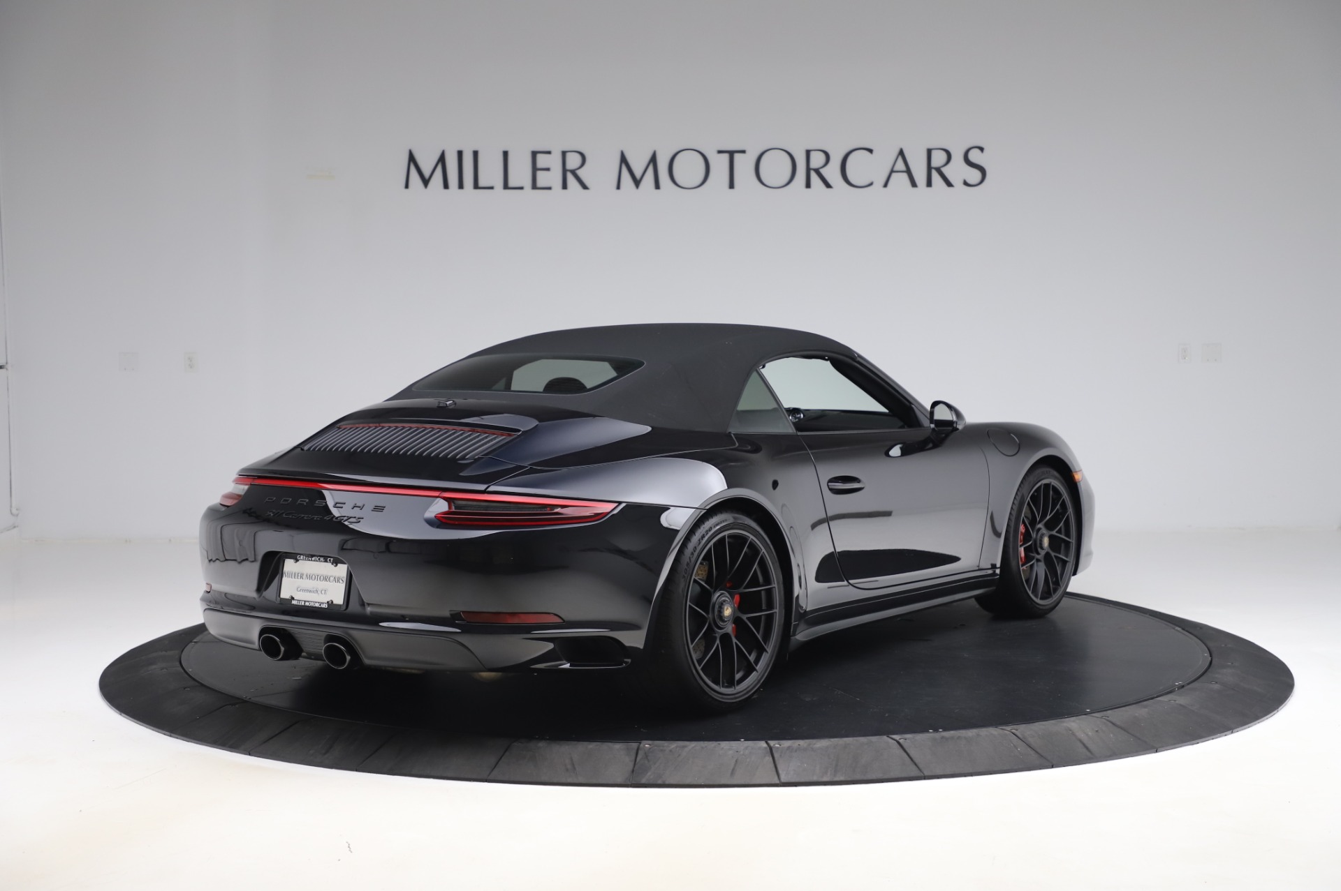 Used-2018-Porsche-911-Carrera-4-GTS