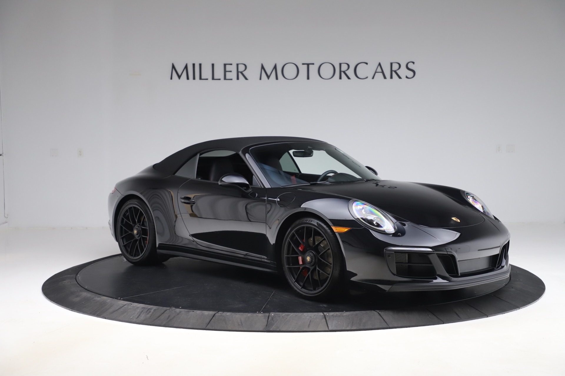 Used-2018-Porsche-911-Carrera-4-GTS