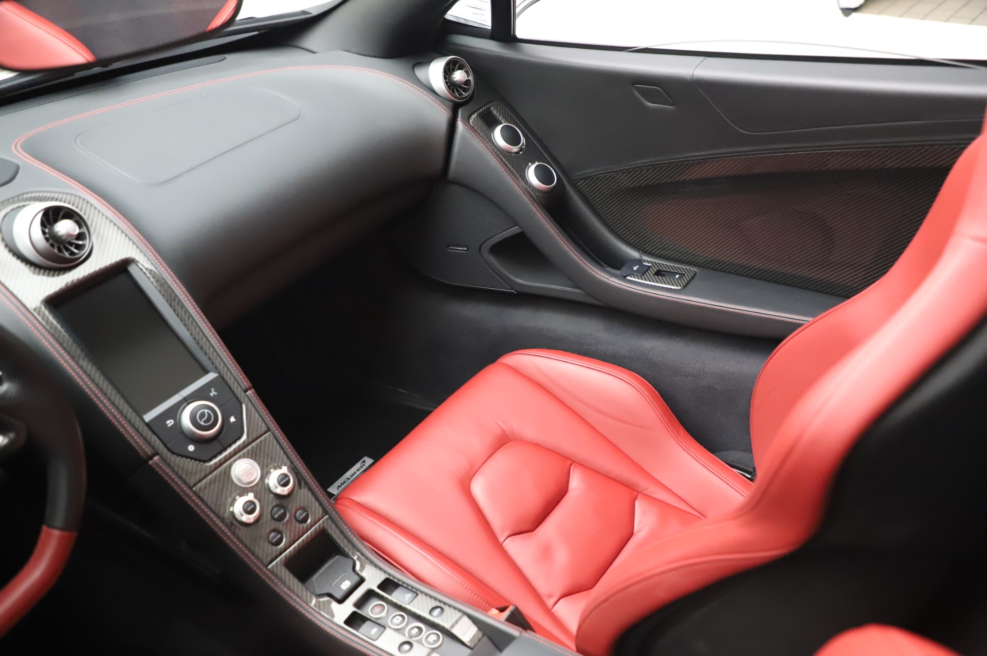 Used-2016-McLaren-650S-Spider