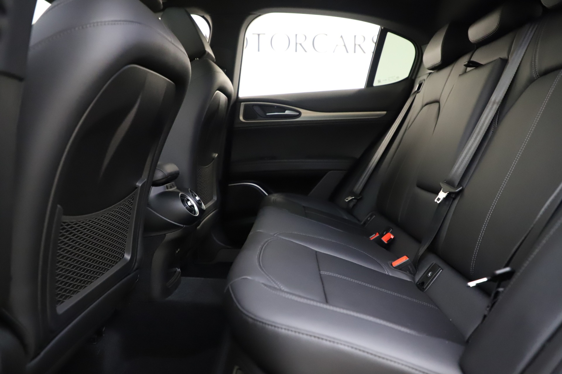 New-2020-Alfa-Romeo-Stelvio-Sport-Q4