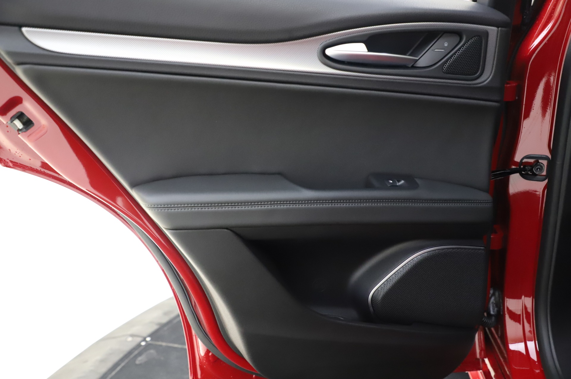 New-2020-Alfa-Romeo-Stelvio-Sport-Q4