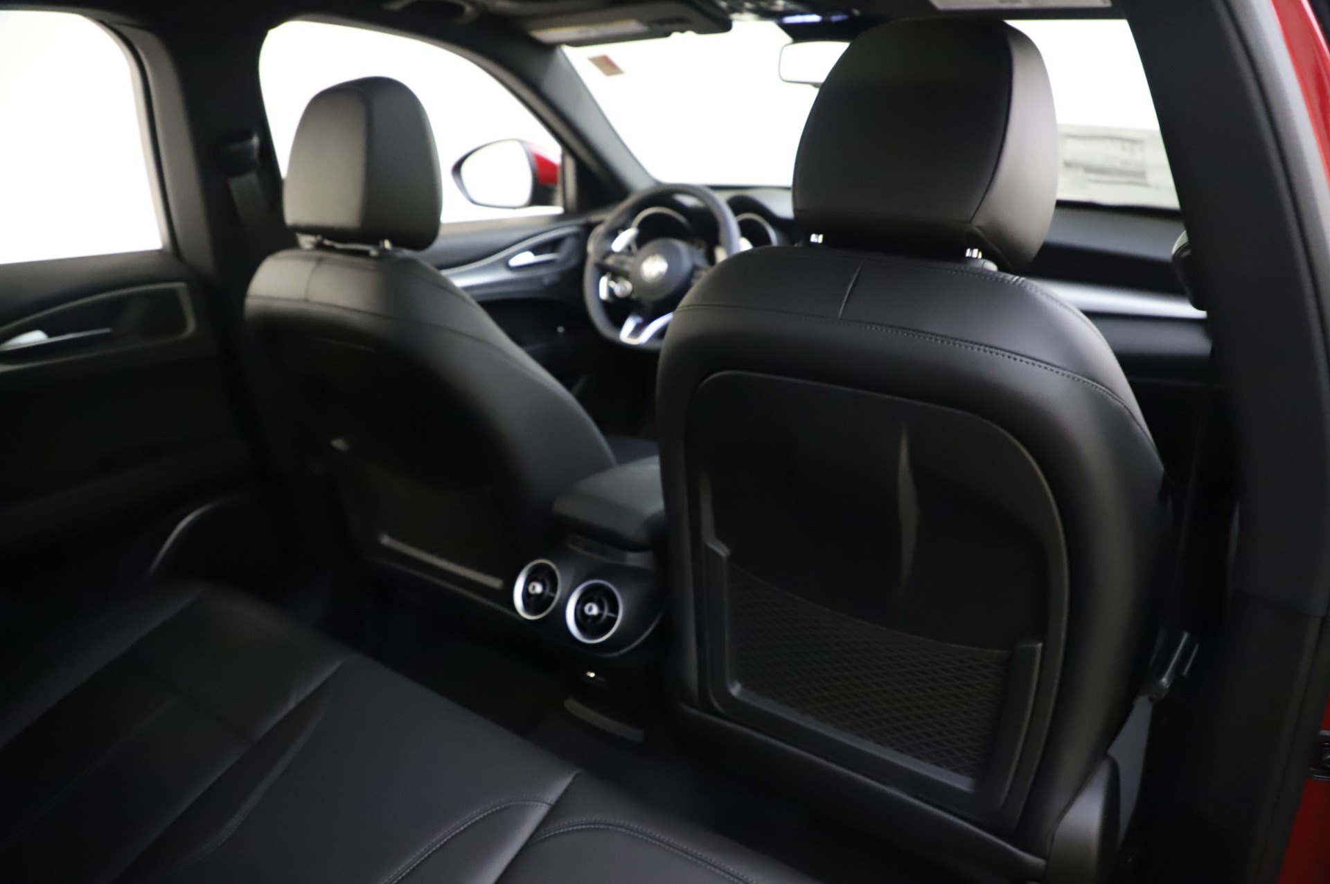 New-2020-Alfa-Romeo-Stelvio-Sport-Q4