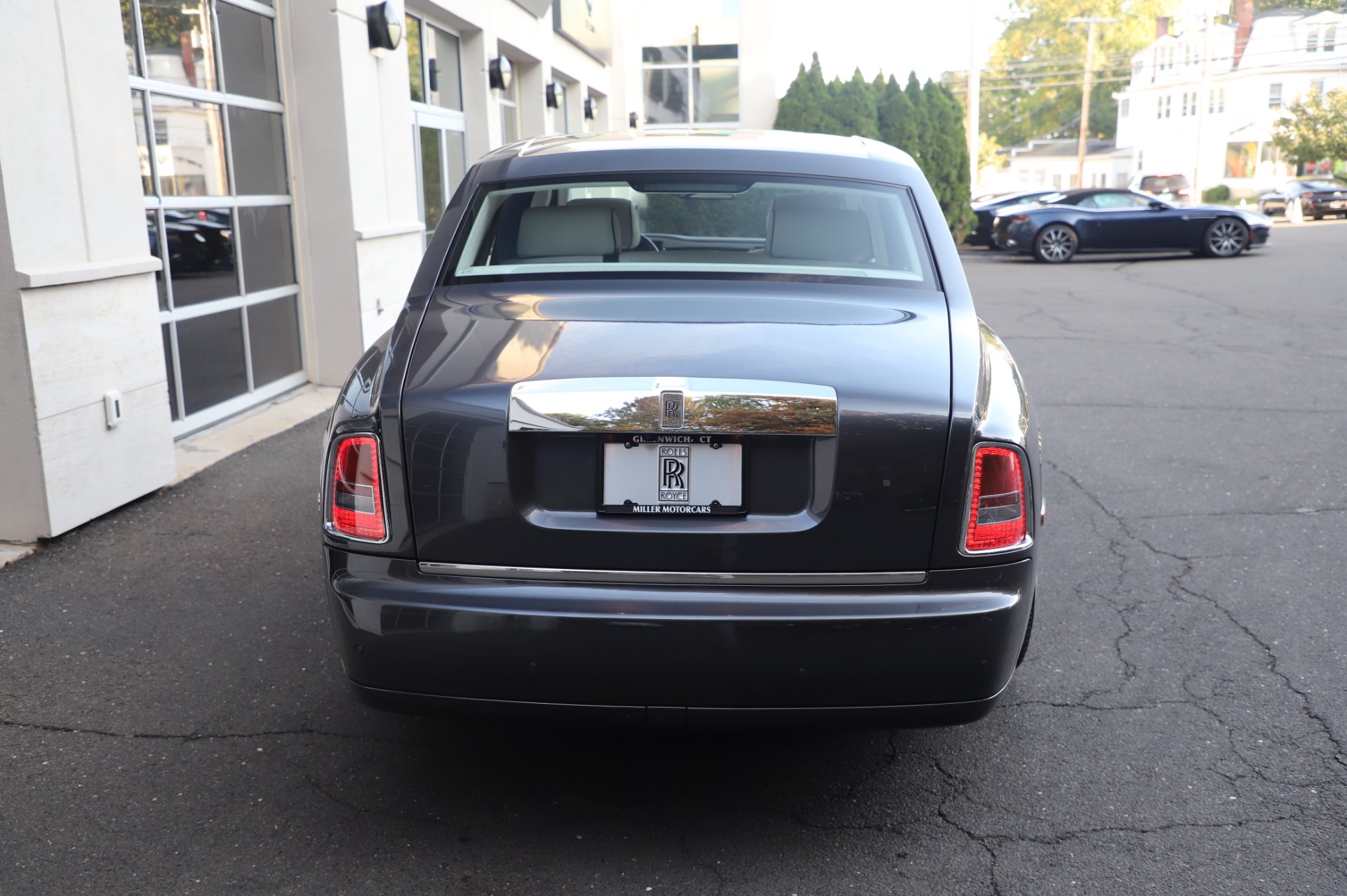 Used-2014-Rolls-Royce-Phantom