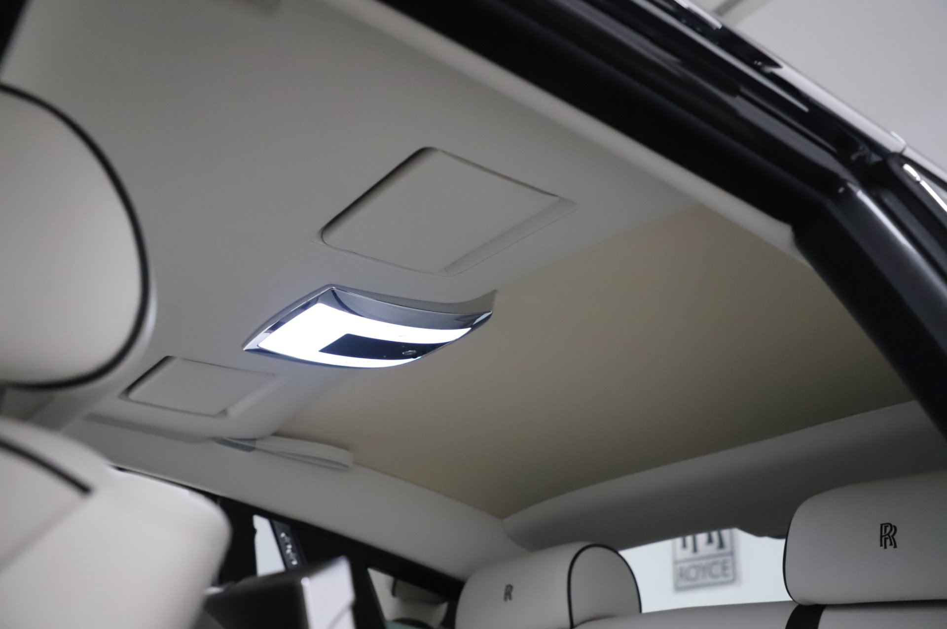 Used-2014-Rolls-Royce-Phantom