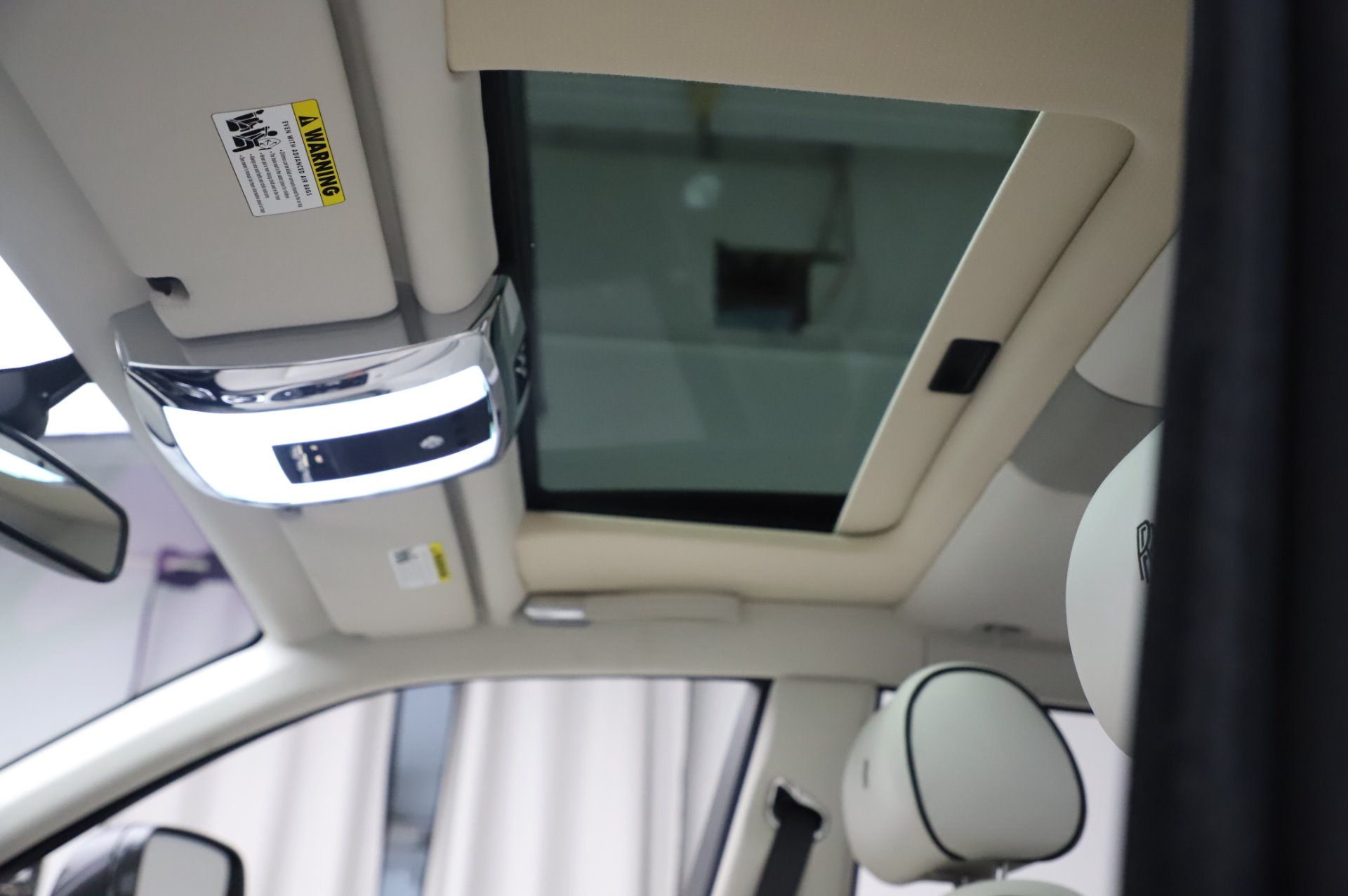 Used-2014-Rolls-Royce-Phantom