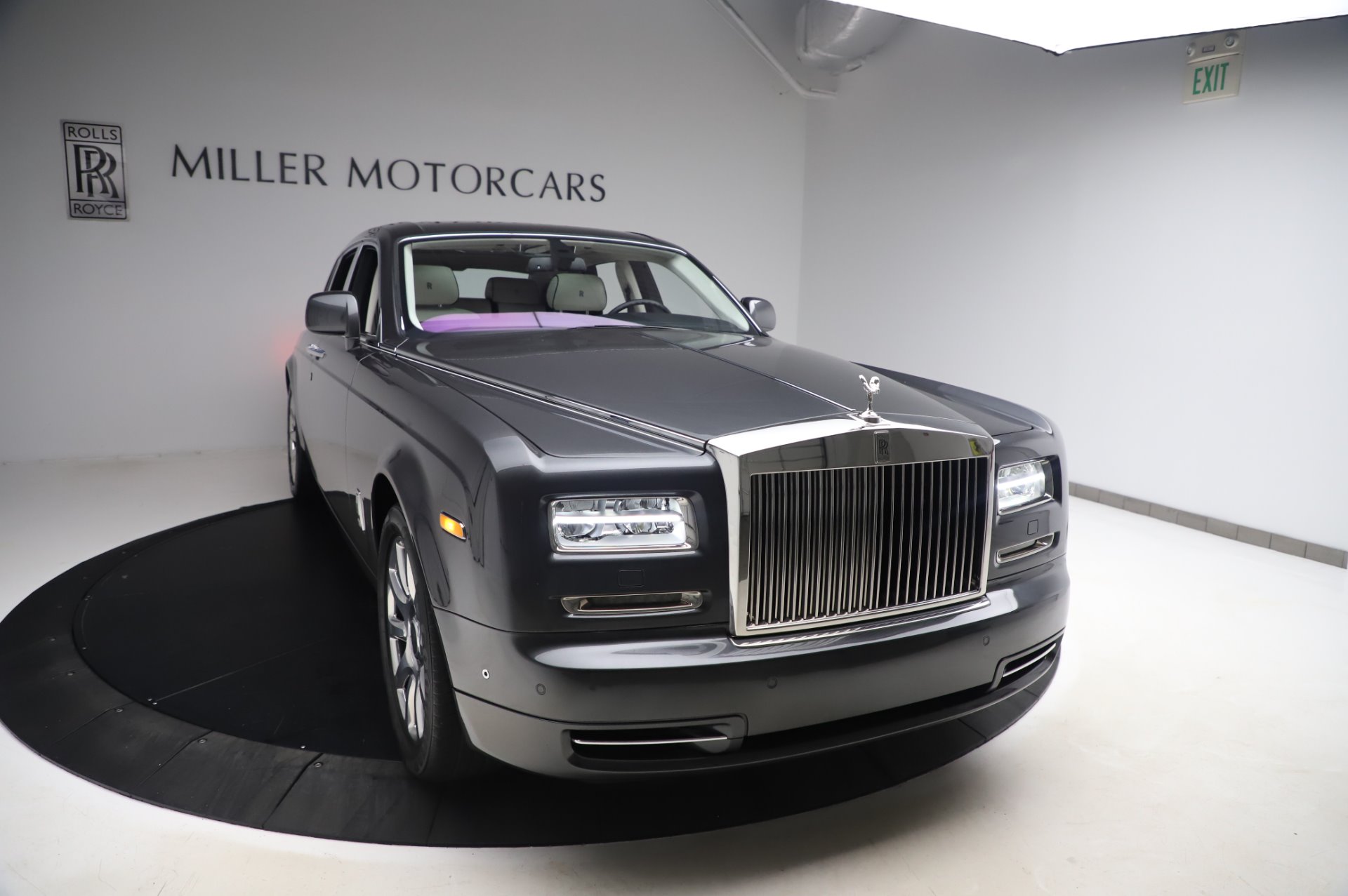 Used-2014-Rolls-Royce-Phantom