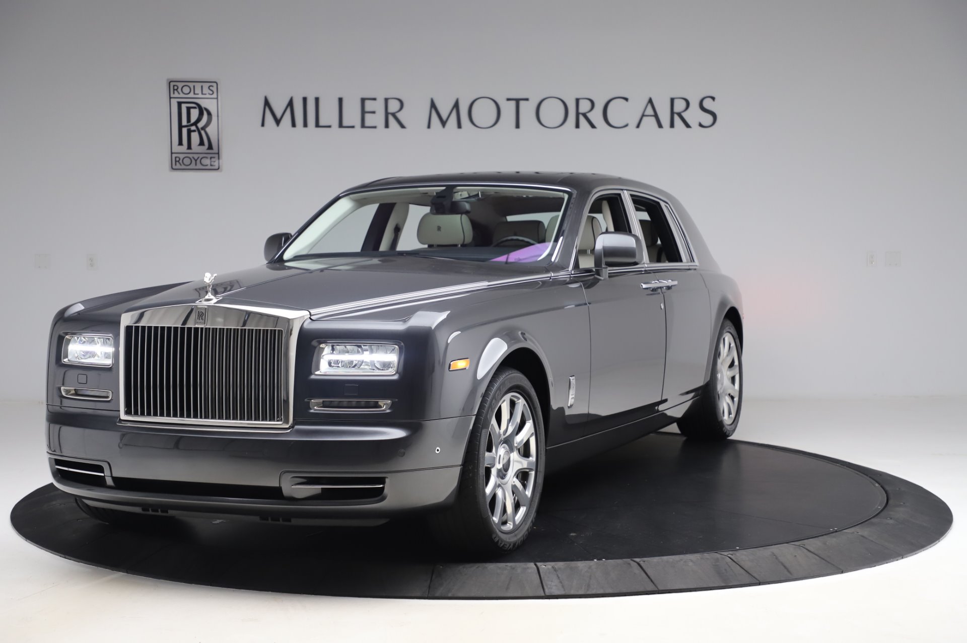 Used-2014-Rolls-Royce-Phantom