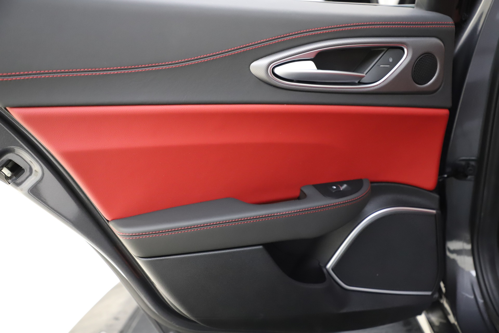 New-2020-Alfa-Romeo-Giulia-Ti-Sport-Q4